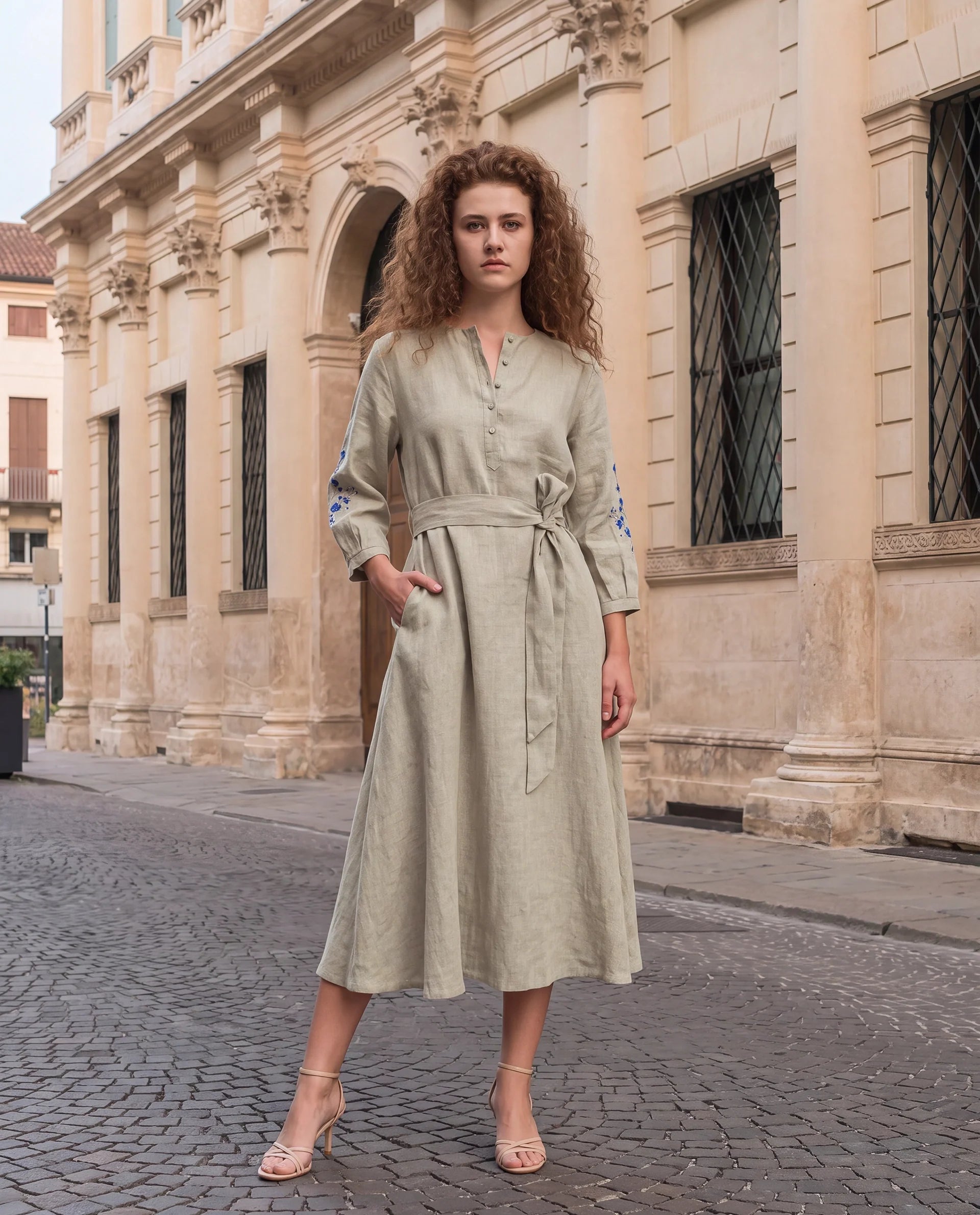 Rareism Women's Rubinot Dusky Beige 100% Linen Crew Neck Button A-Line