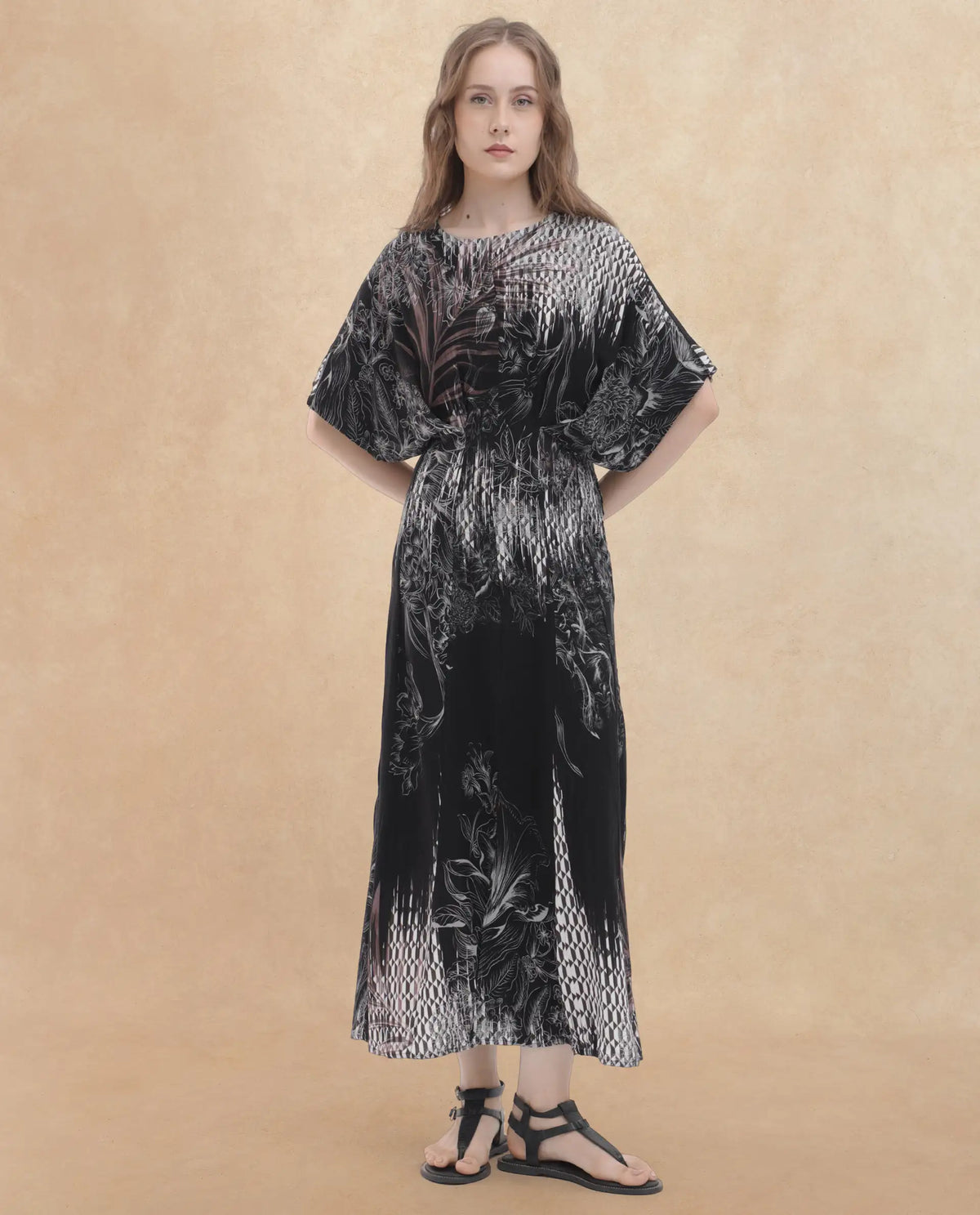 Rareism Women's Rufus Black Viscose Crew Neck Abstract Print Extended Sleeves Maxi Fit And Flare Dress
