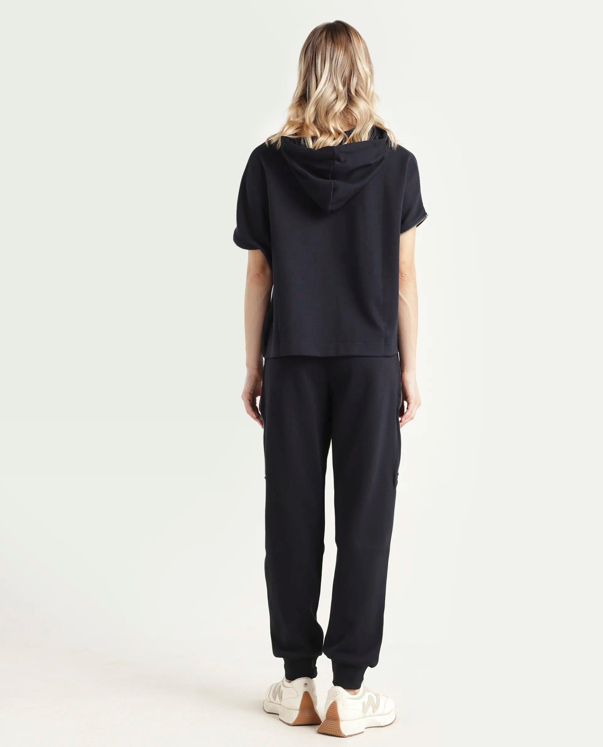 Rareism Women's Saints Black Cotton Blend Plain Ankle Length Regular Fit Track Pant