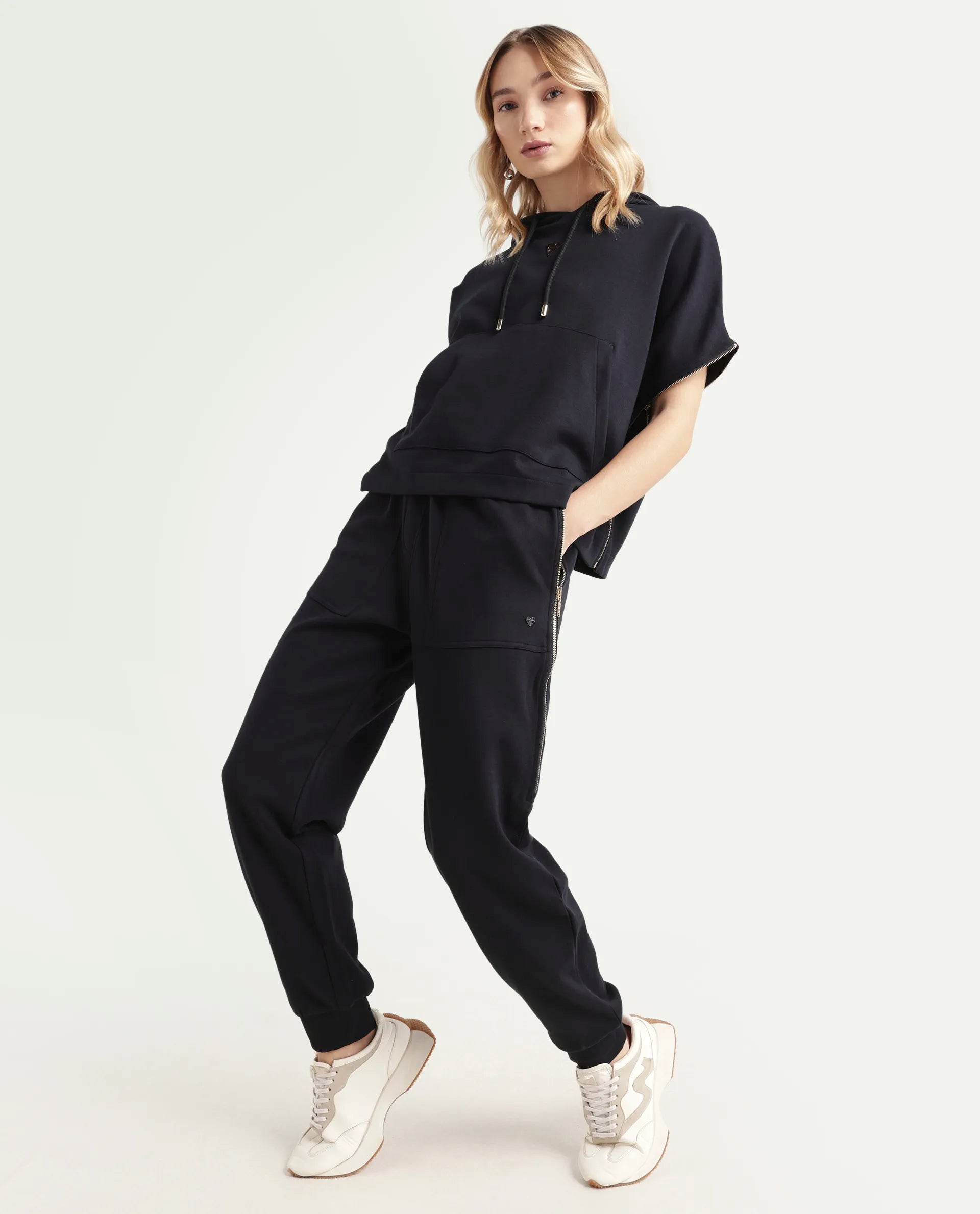 Rareism Women's Saints Black Cotton Blend Plain Ankle Length Regular Fit Track Pant