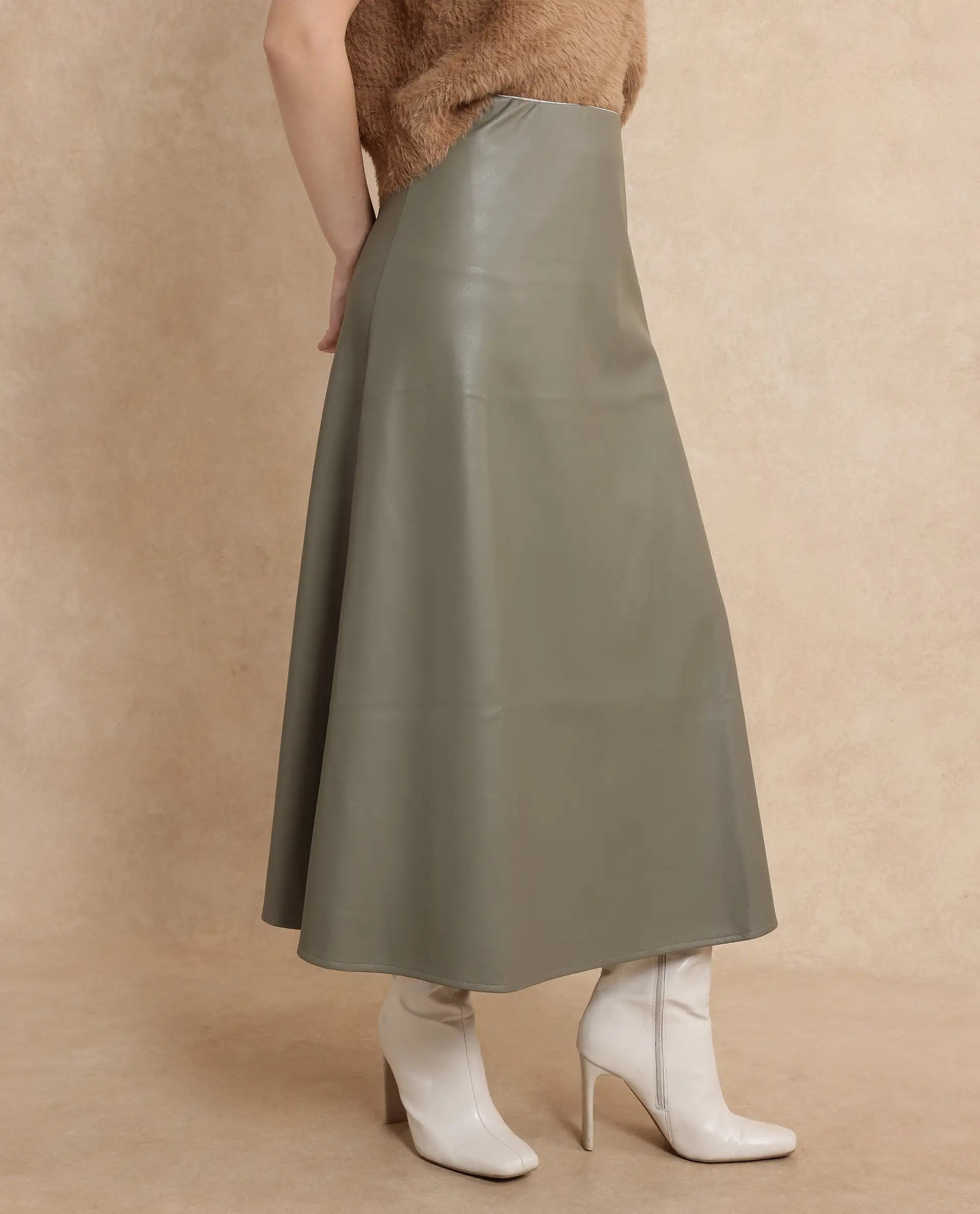 Rareism Women Serdo Olive Polyester Fabric Short Sleeve Plain Skirt