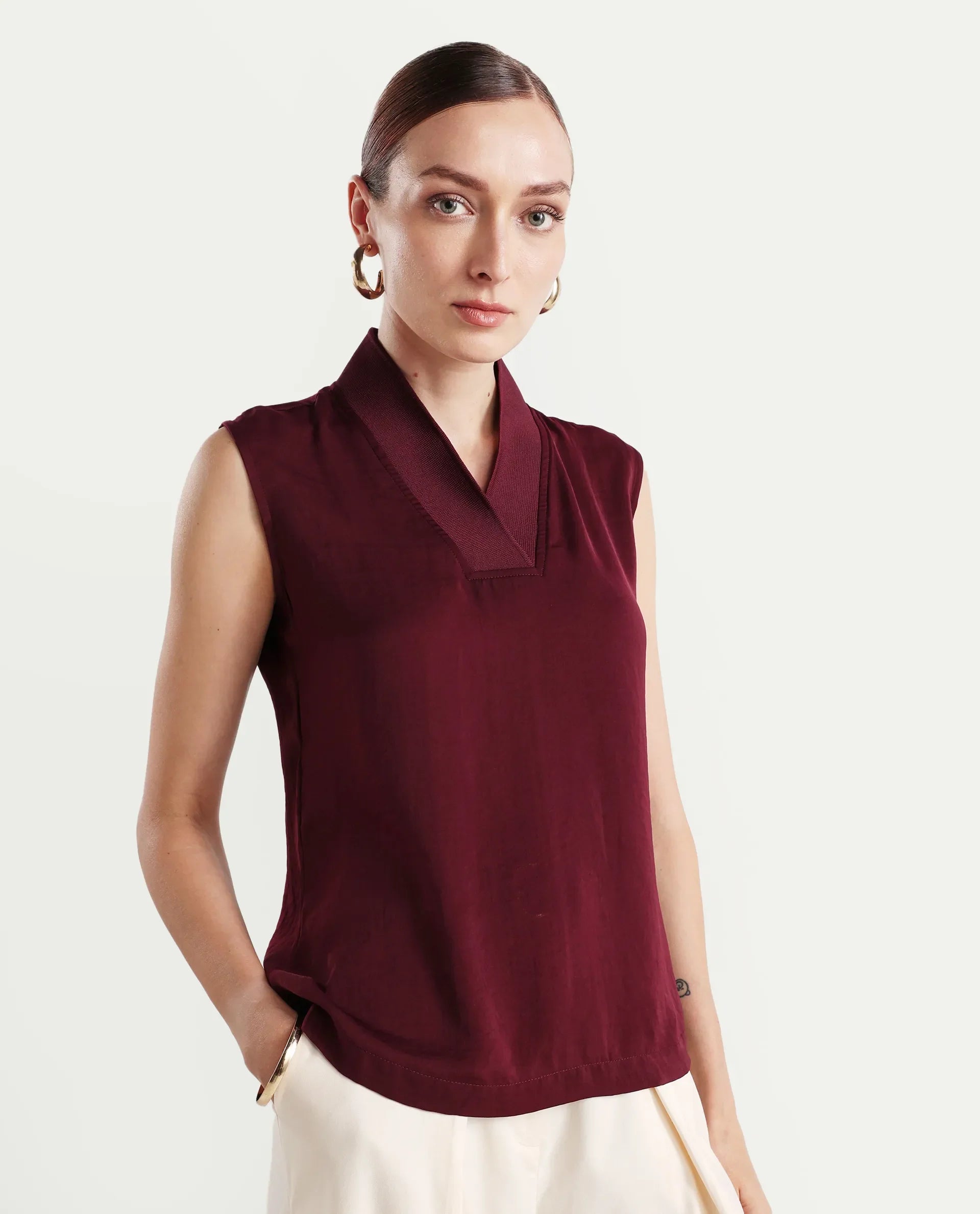 Rareism Women's Siyar Maroon Satin V-Neck Plain Sleeveless Regular Fit Top