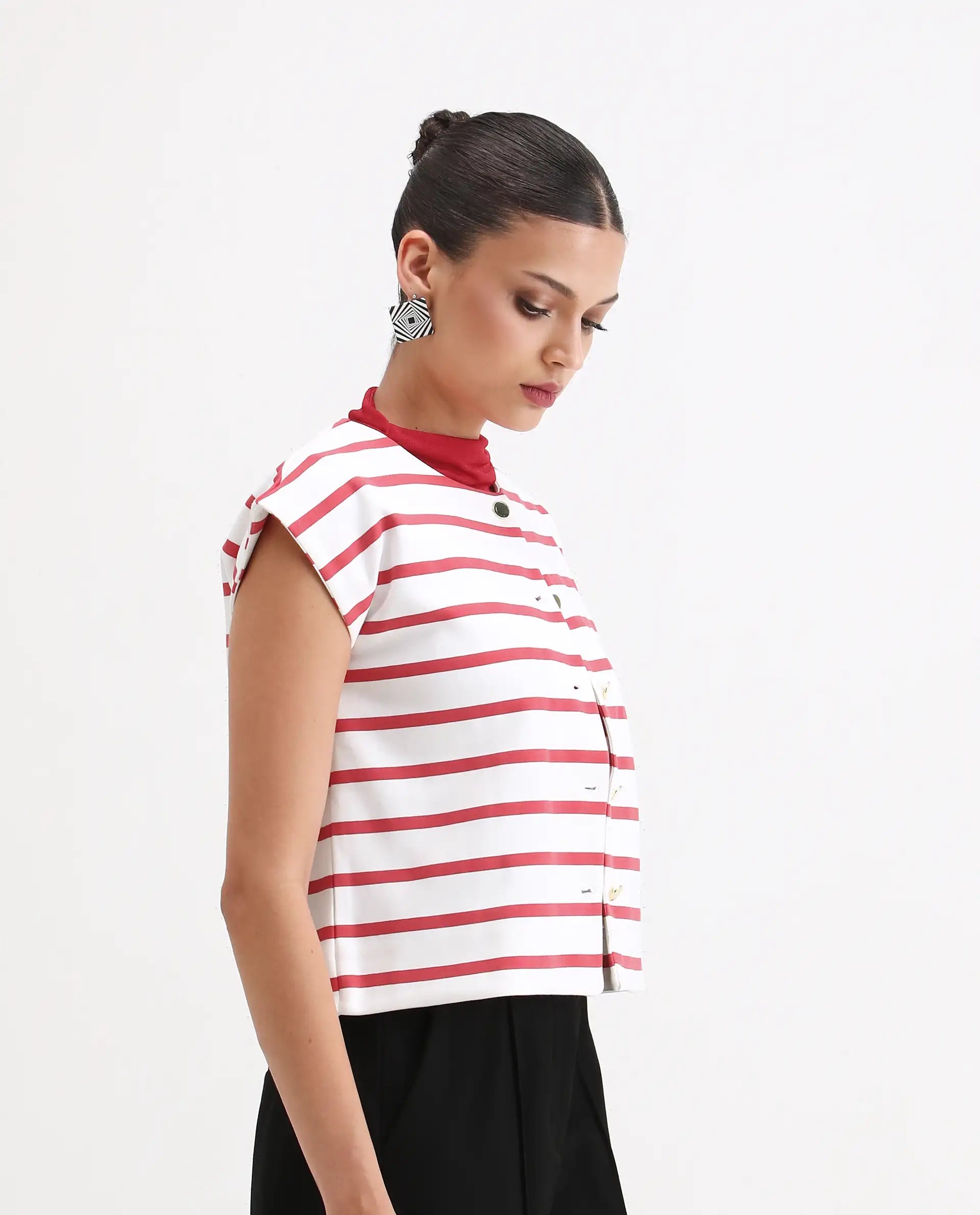 Rareism Women's Somdex Off White Cotton Blend Crew Neck Plain Sleeveless Regular Fit Top