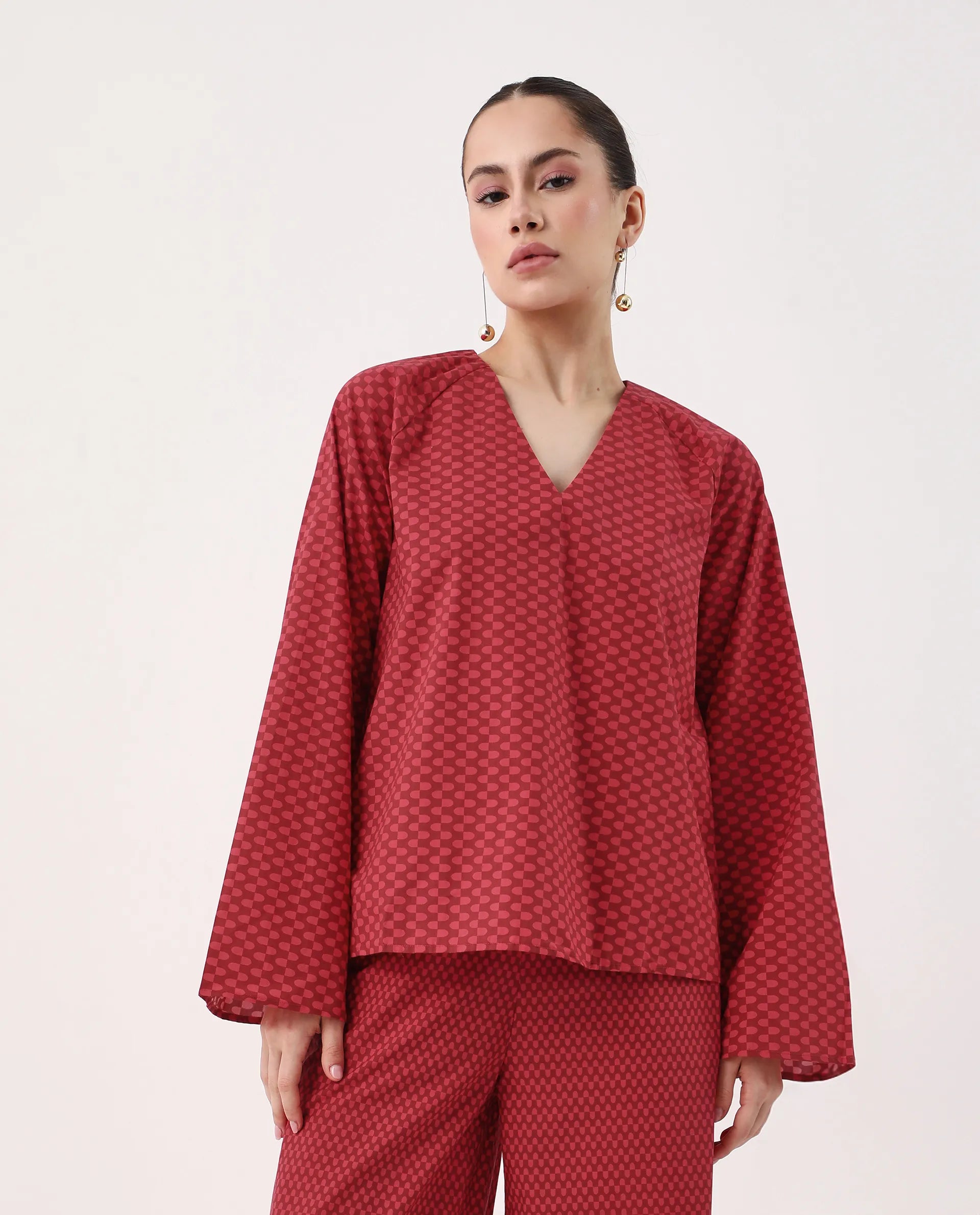 Rareism Women's Somkyu T Red Cotton Round Neck Geometric Print Raglan Sleeve Regular Fit Top