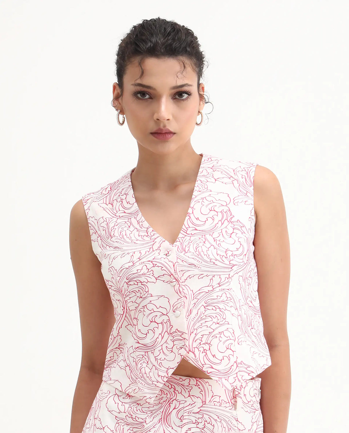 Rareism Women's Somnos T White Cotton V-Neck Abstract Print Sleeveless Regular Fit Top