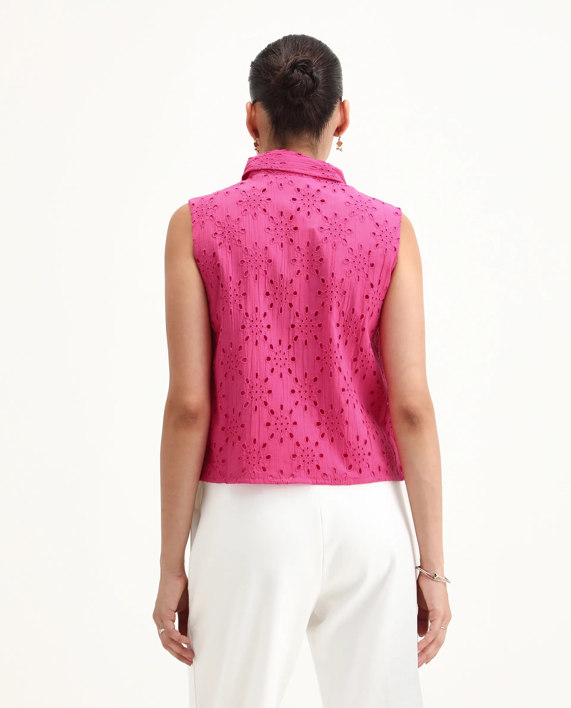 Rareism Women's Somtel Pink Cotton Spread Collar Schiffli Sleeveless Crop Regular Fit Top