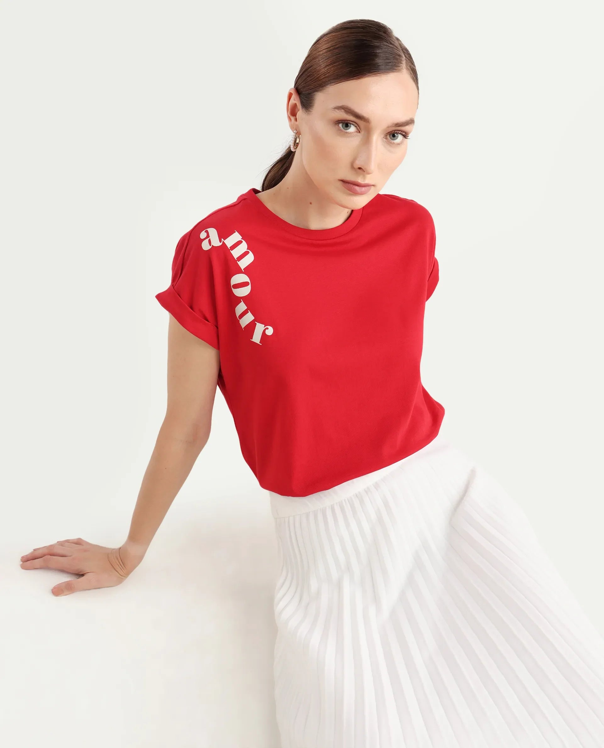 Rareism Women's Somvet-R Red Cotton Regular Graphic Print T-Shirt