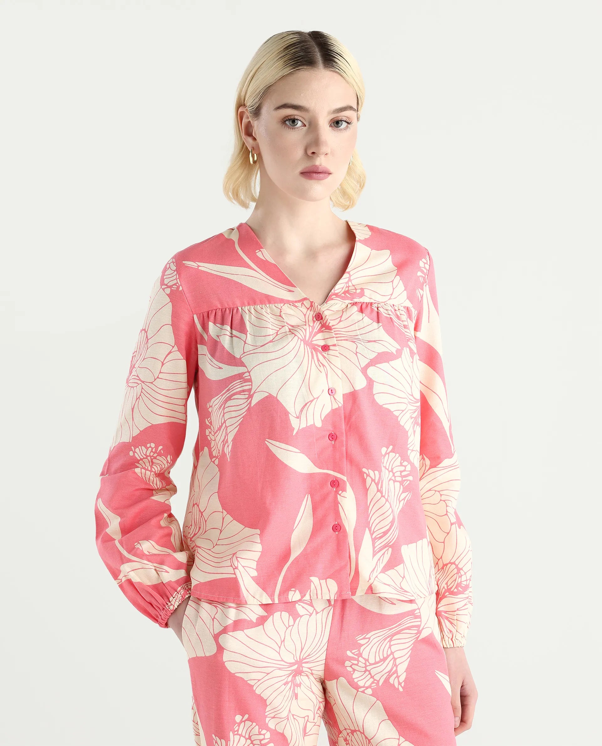Rareism Women's Somyan T Pink Rayon Blend V-Neck Floral Print Regular Fit Top