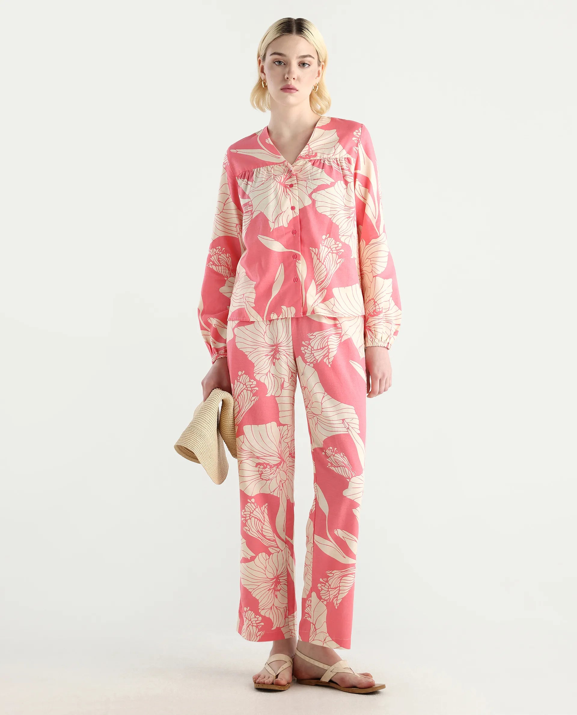 Rareism Women's Somyan T Pink Rayon Blend V-Neck Floral Print Regular Fit Top