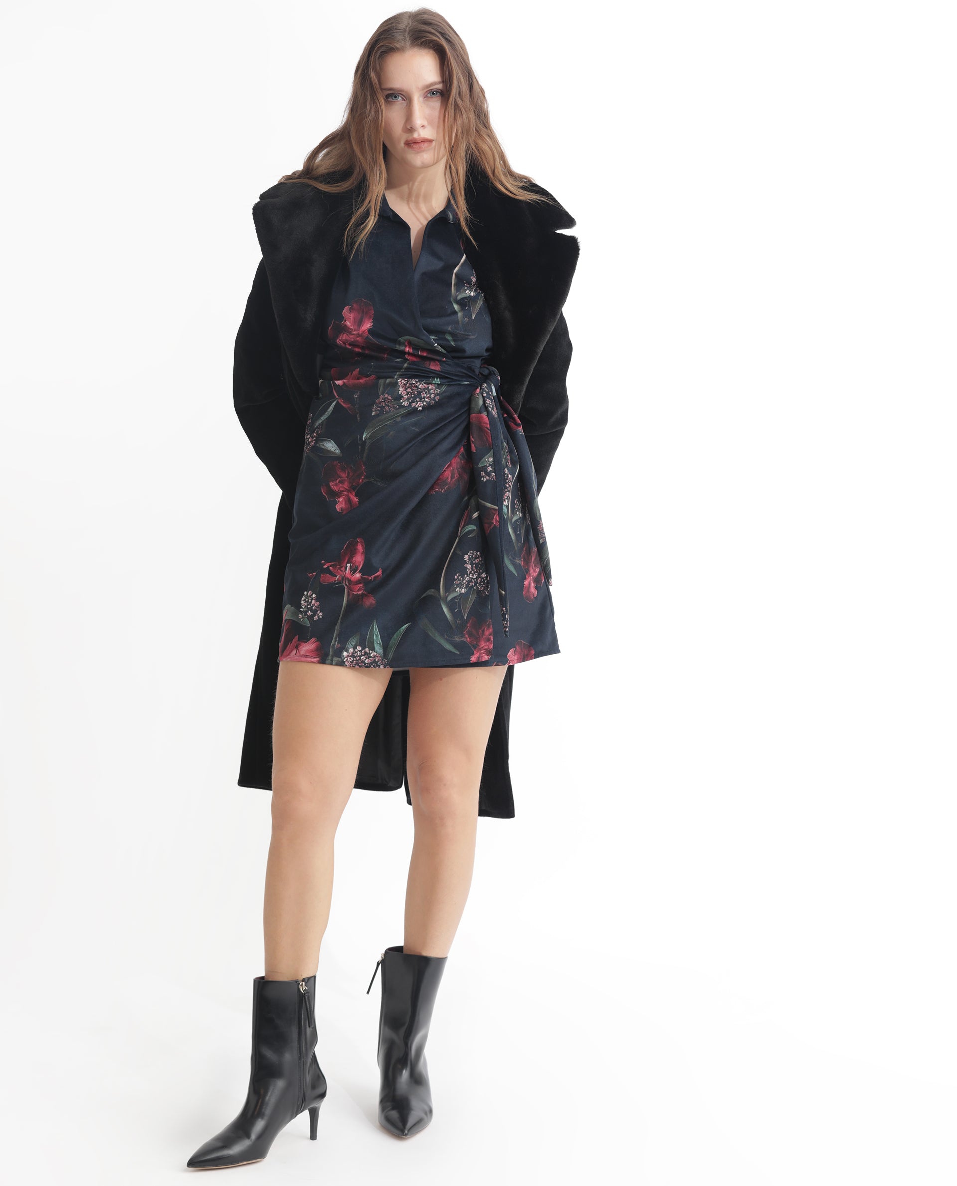 Rareism Women's Starle Black Velvet V-Neck Floral Print Mini Regular Fit Dress