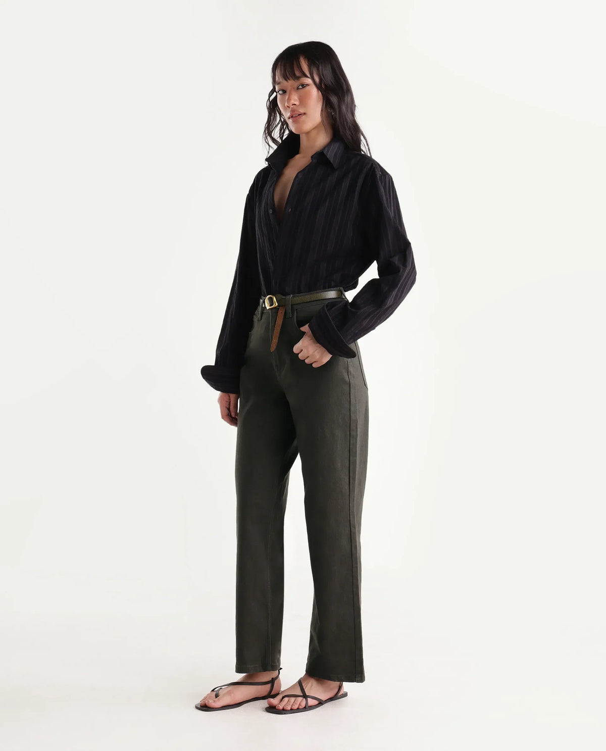 Rareism Women's Strank-2 Dark Green Cotton Blend Shank And Zipper Ankle Straight Plain Jeans