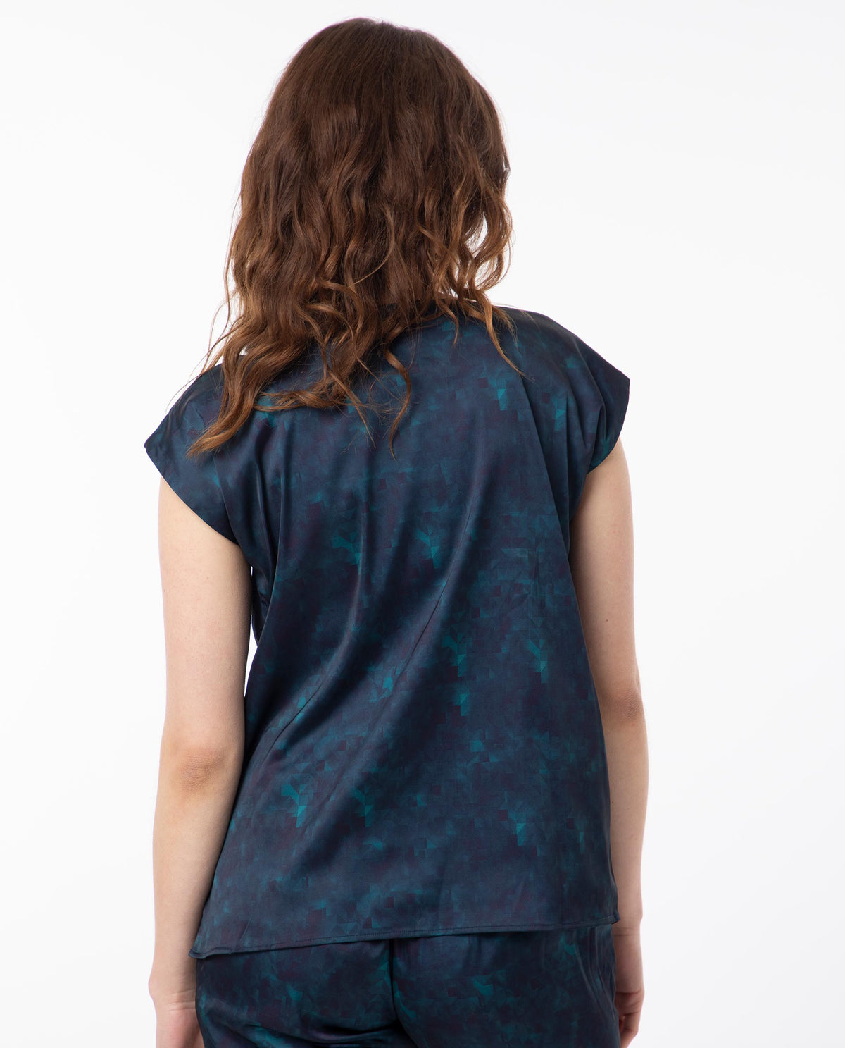 Rareism Women Taube Multi Polyester Fabric Short Sleeves Boat Neck Extended Sleeve Regular Fit Abstract Print Top