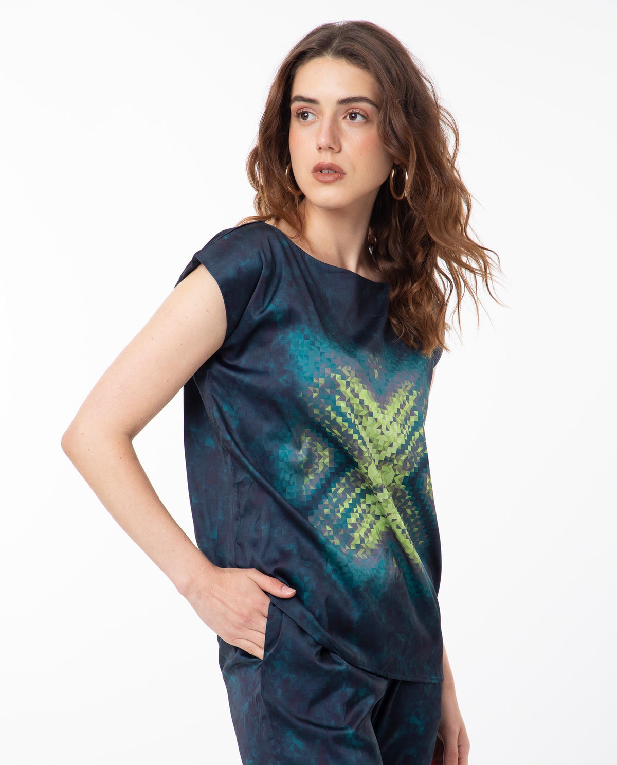 Rareism Women Taube Multi Polyester Fabric Short Sleeves Boat Neck Extended Sleeve Regular Fit Abstract Print Top