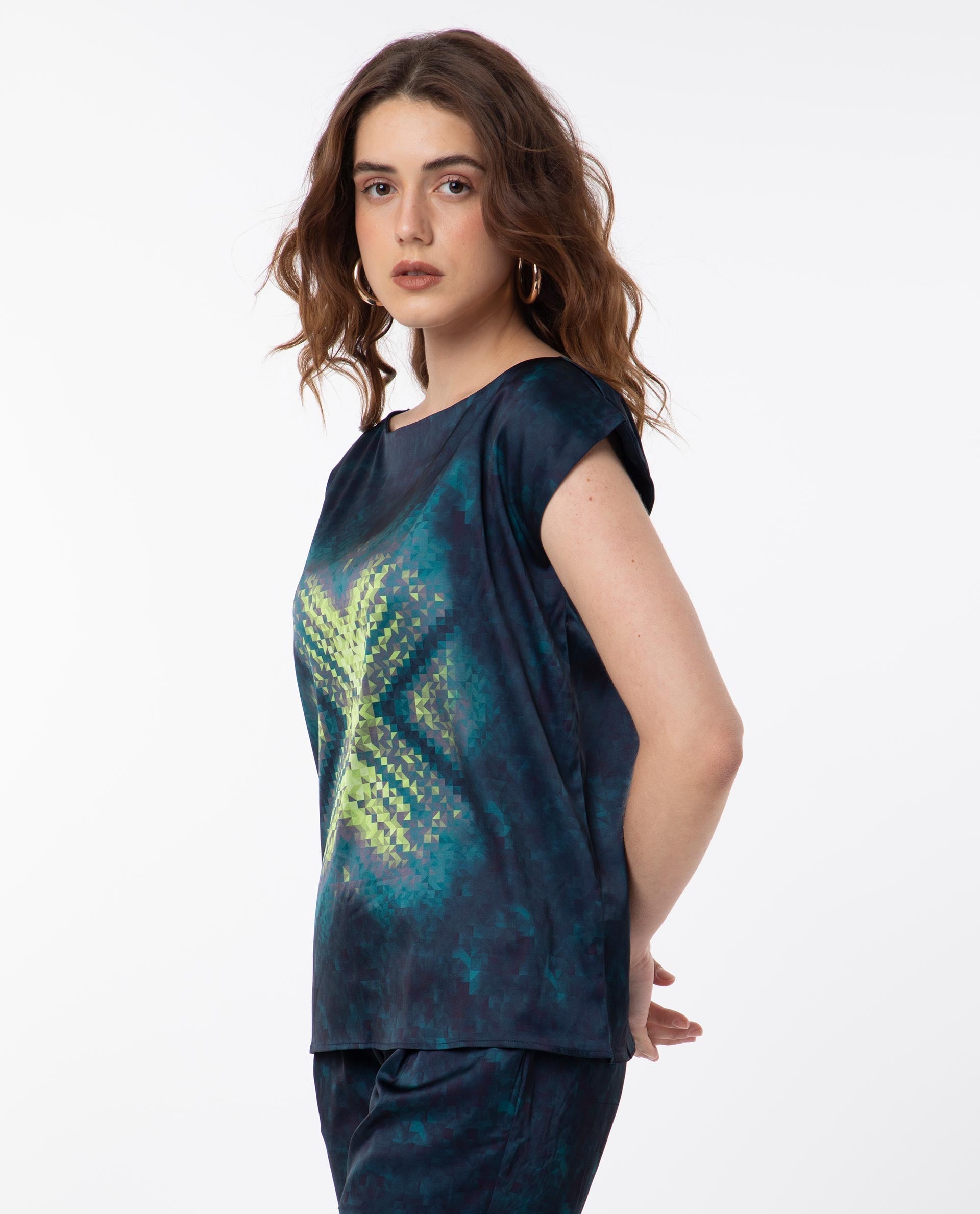 Rareism Women Taube Multi Polyester Fabric Short Sleeves Boat Neck Extended Sleeve Regular Fit Abstract Print Top