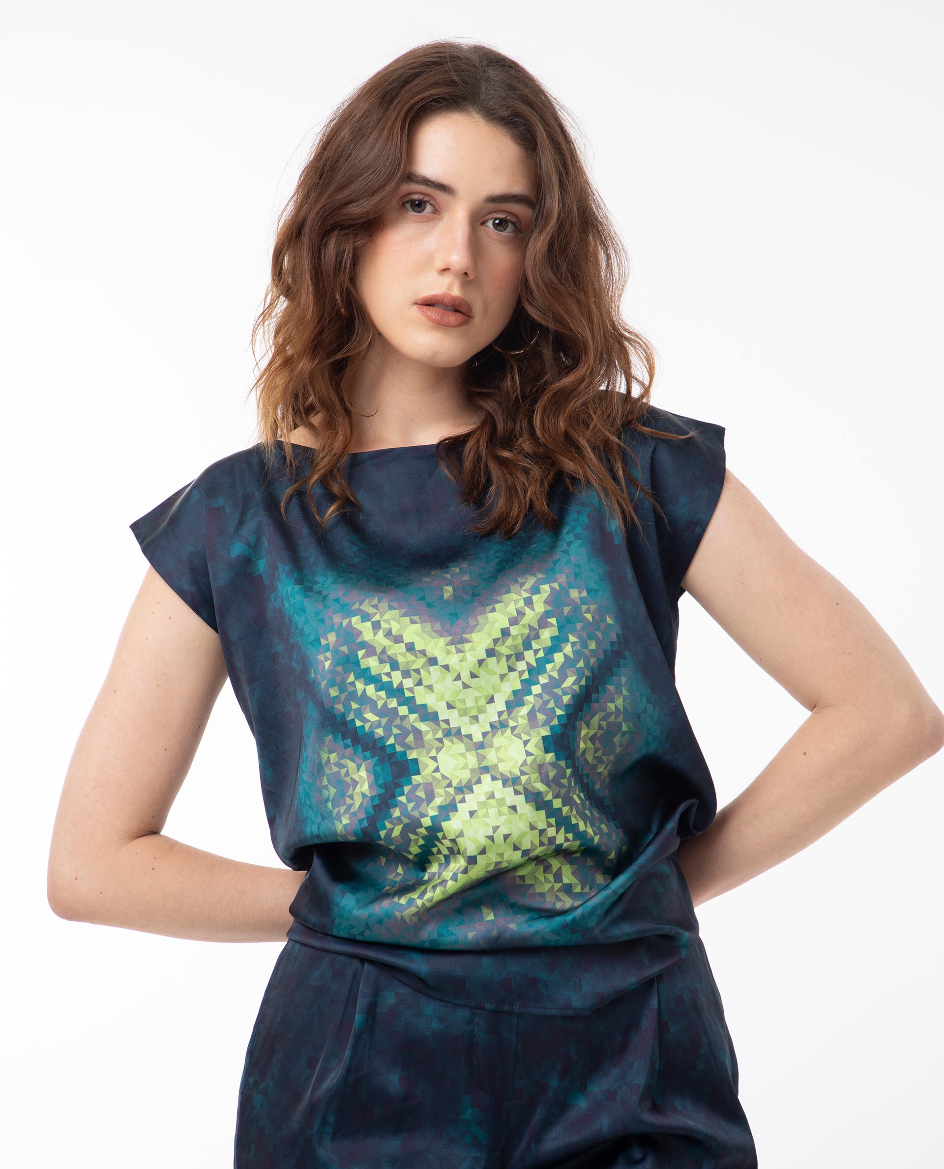 Rareism Women Taube Multi Polyester Fabric Short Sleeves Boat Neck Extended Sleeve Regular Fit Abstract Print Top