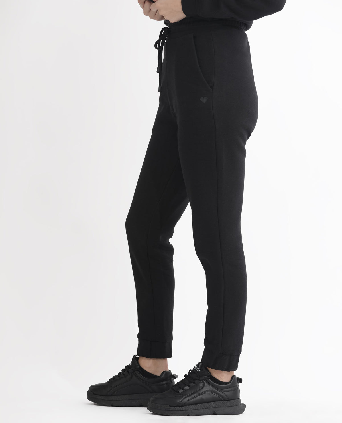 Rareism Women Terac F Black Poly Cotton Fabric Regular Fit Solid Mid Rise Ankle Length Track Pant