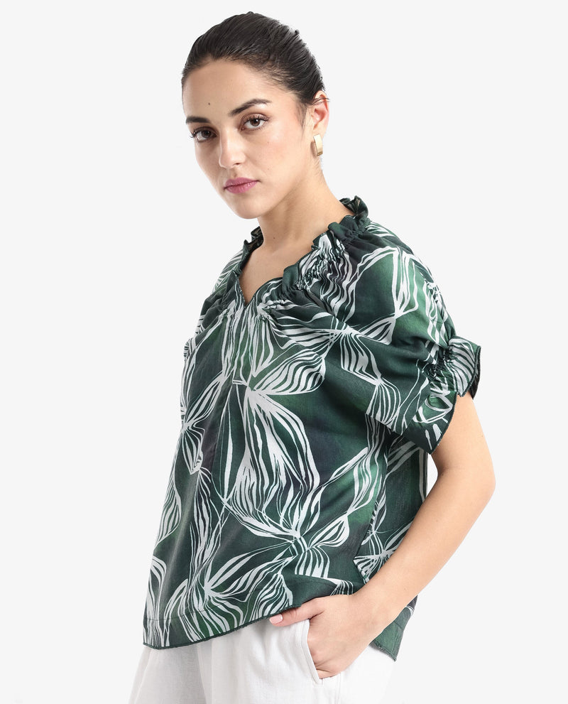 Rareism Women Tichin Green Extended Sleeves V-Neck Abstract Print Top