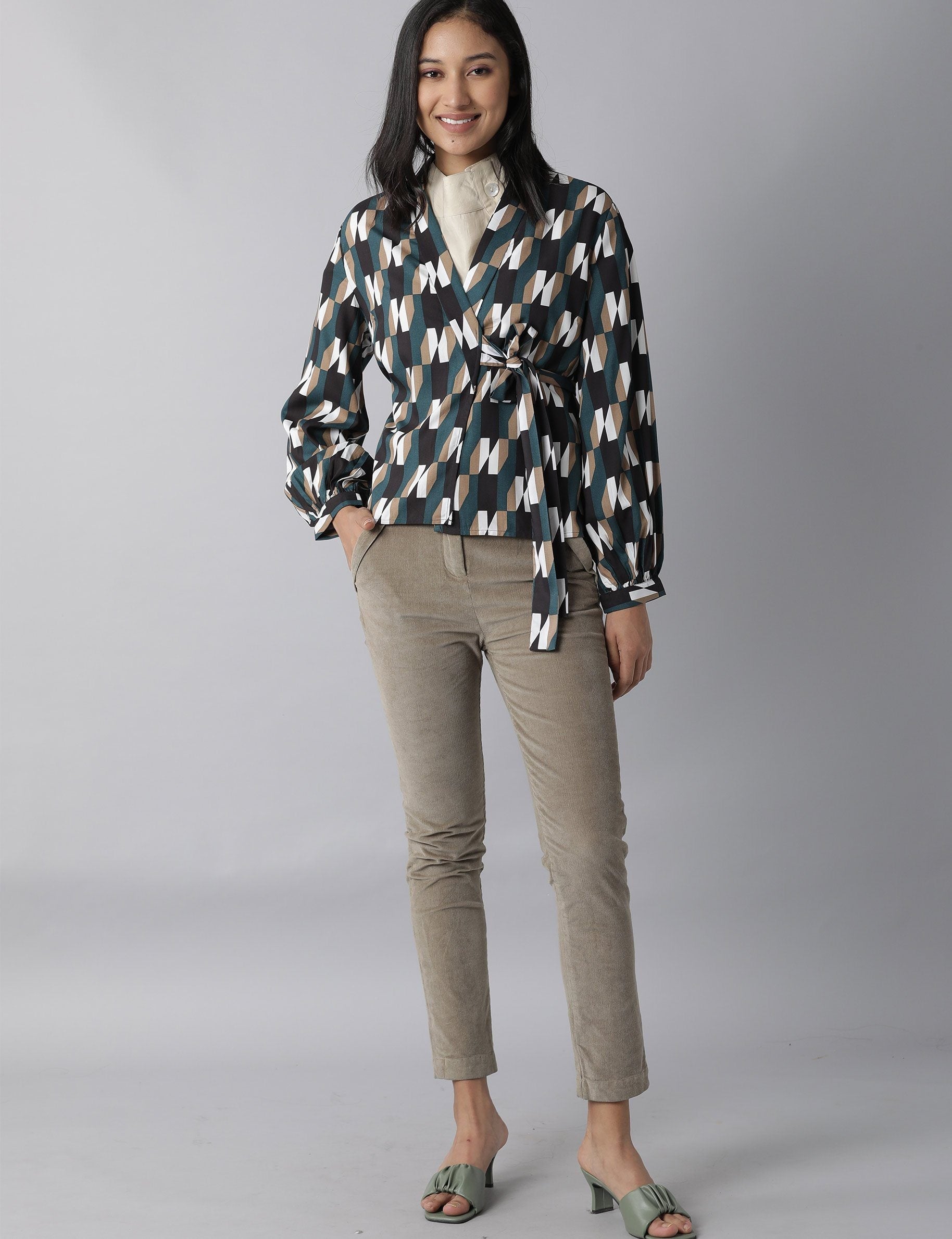 Rareism Women Tom Black Viscose Fabric Tailored Fit Cropped V-Neck Full Sleeves Checked Top