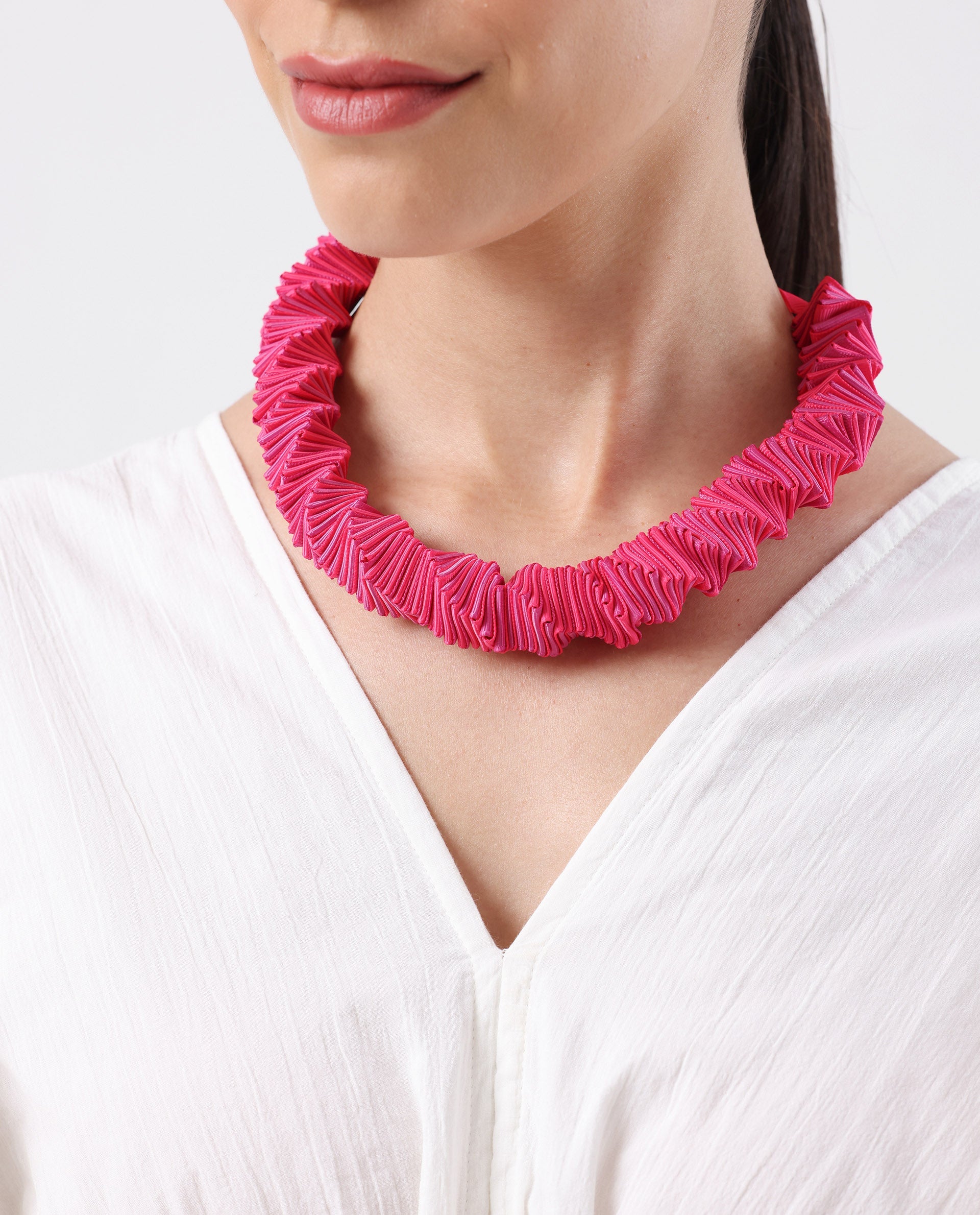 Rareism Women Tred Pink Necklace