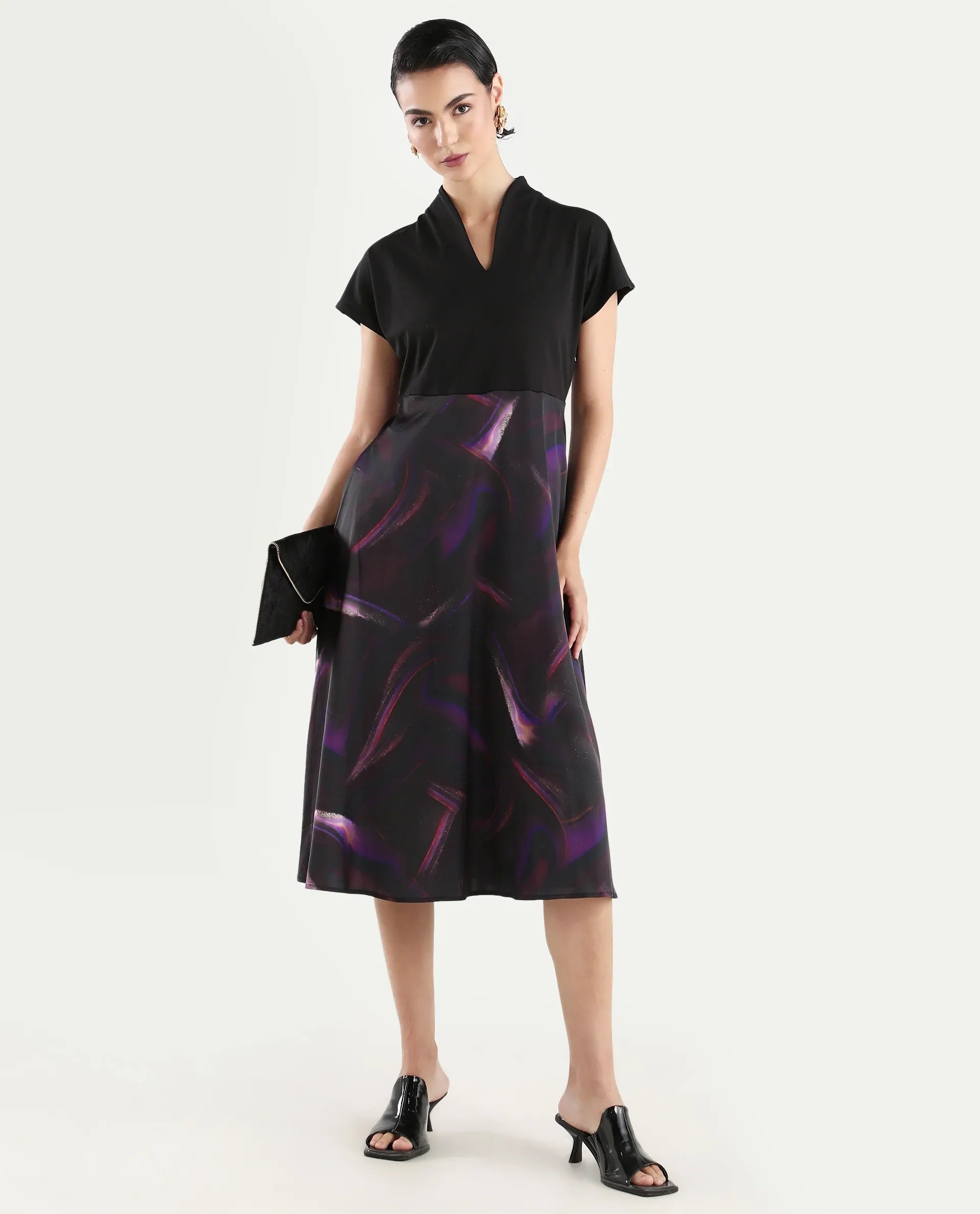 Rareism Women's Usopp Black Polyester V-Neck Abstract Print Extended Sleeves Midi Flared Dress