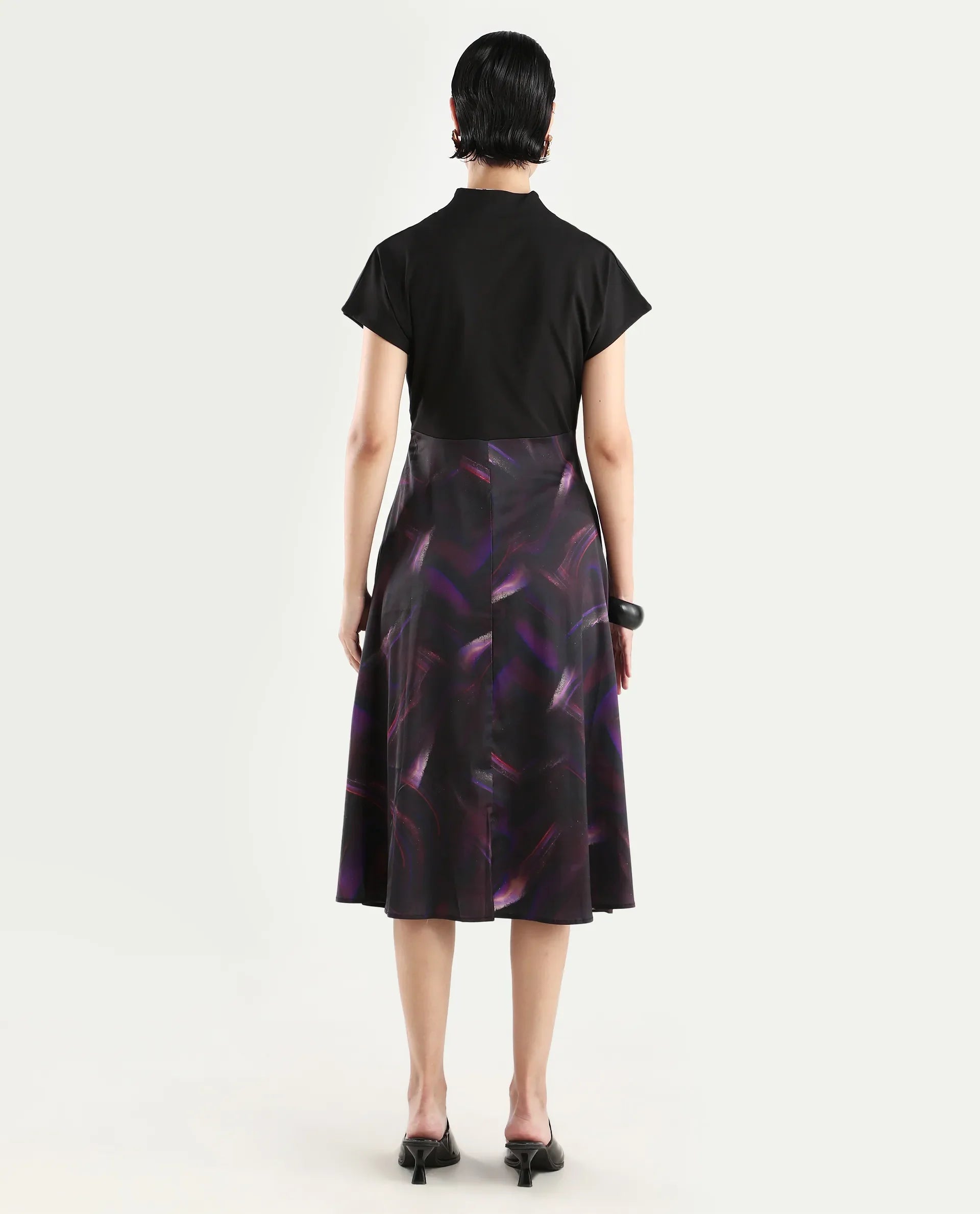 Rareism Women's Usopp Black Polyester V-Neck Abstract Print Extended Sleeves Midi Flared Dress