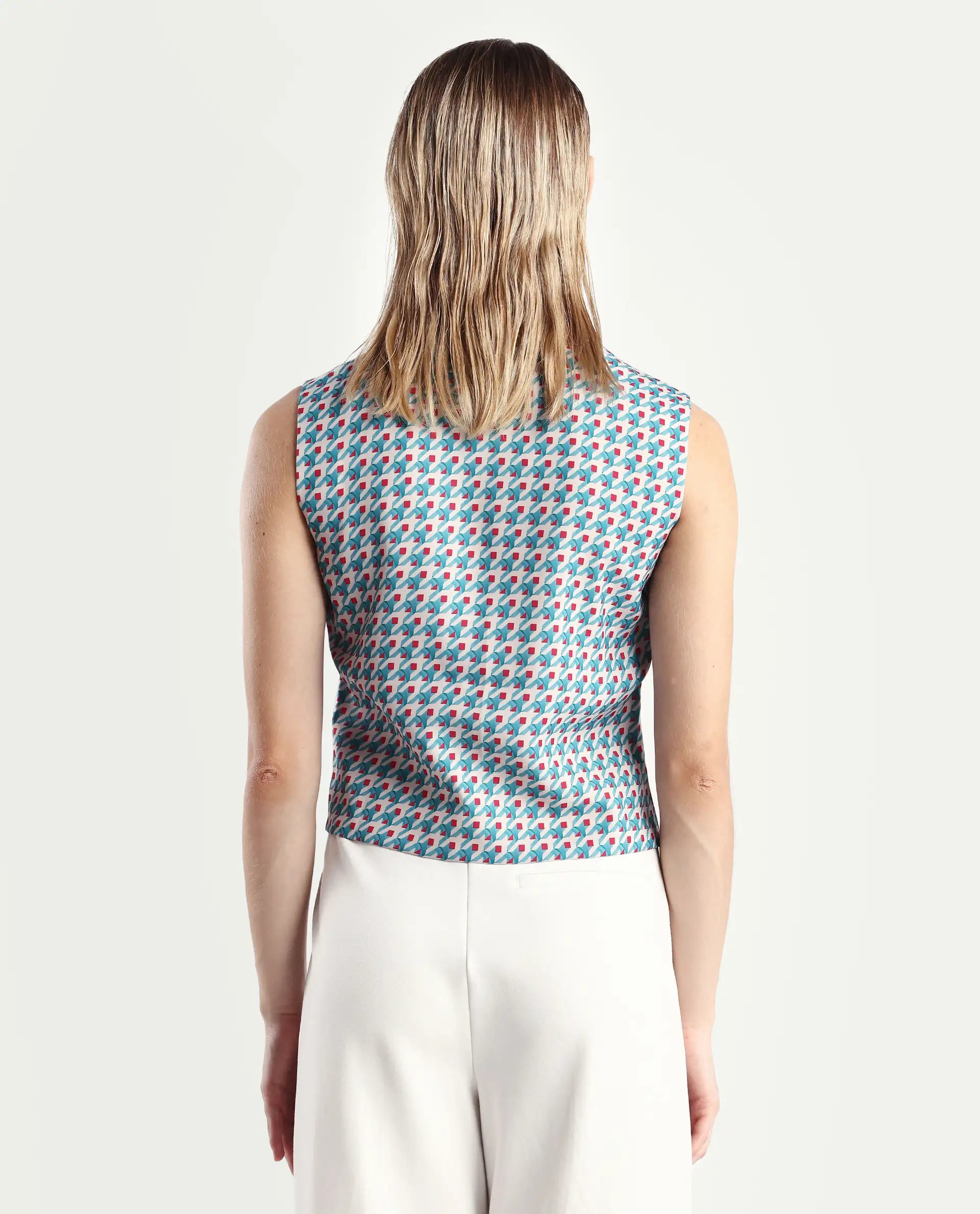 Rareism Women's Utkil Multi Polyester V-Neck Houndstooth Print Sleeveless Crop Regular Fit Top