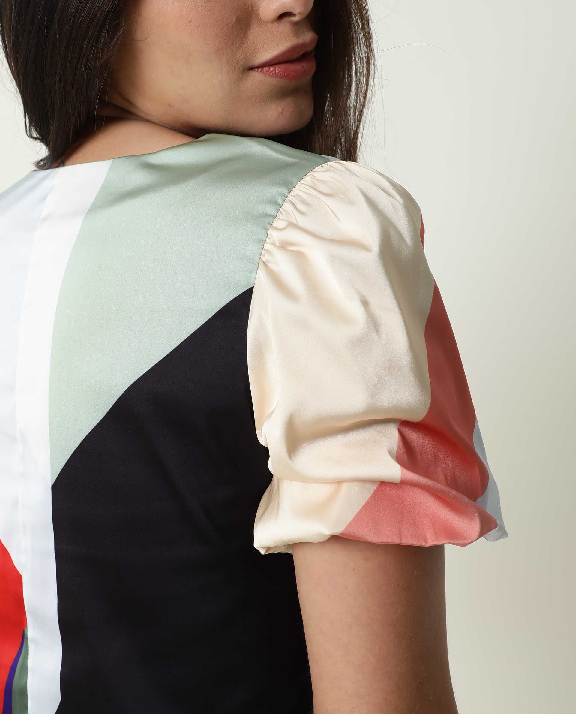 Rareism Women Valve Multi Modal Fabric Relaxed Fit Cropped V-Neck Half Sleeves Abstract Print Top