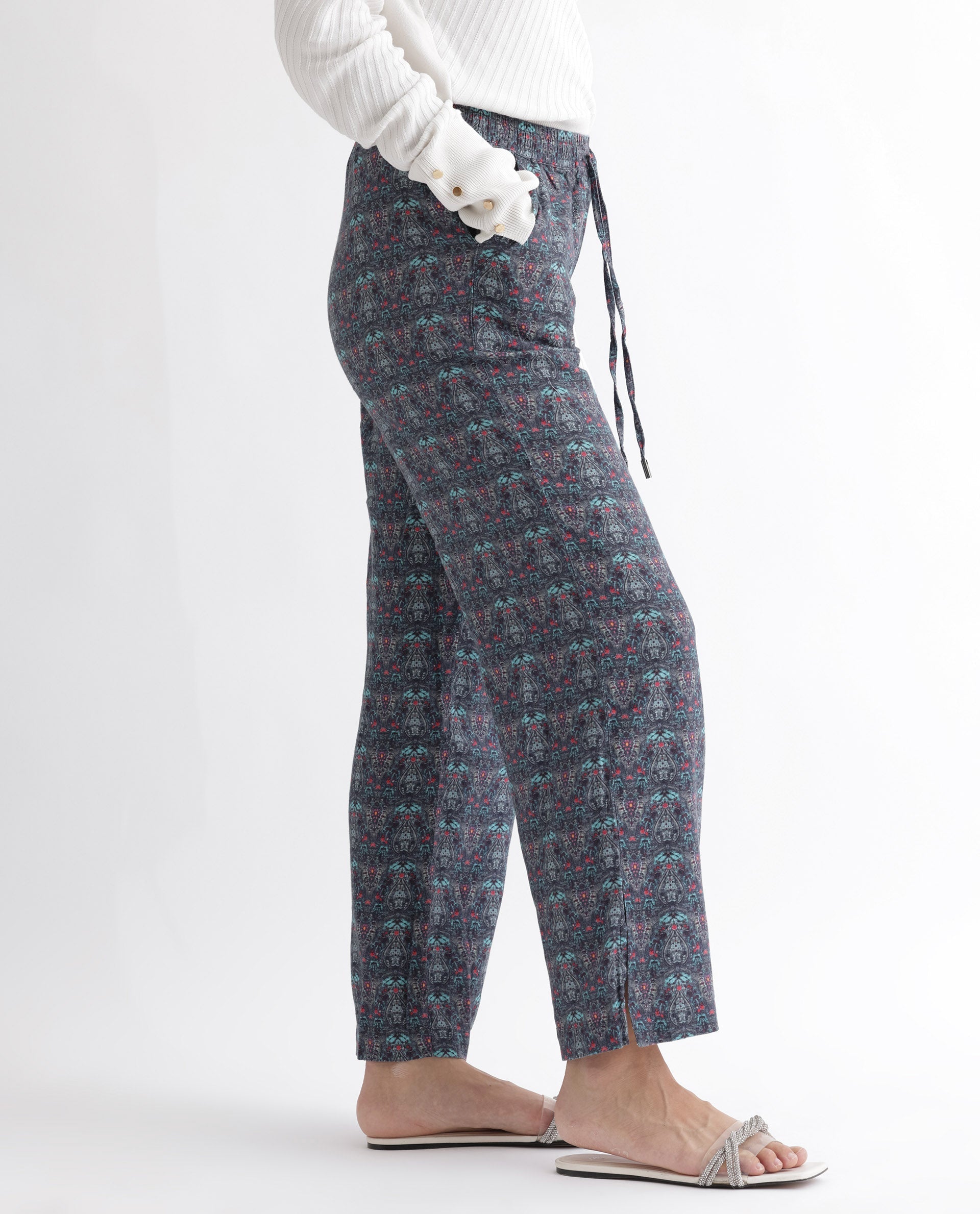 Rareism Women's Victo Grey Cotton Geometric Print Ankle Length Tailored Trouser