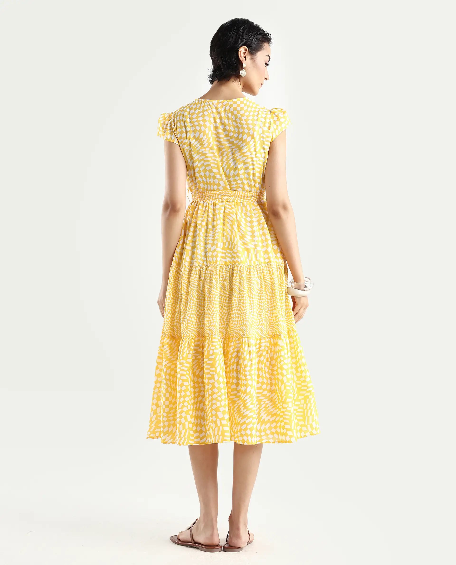 white christmas dresses Rareism Women's Whitney Yellow Cotton Fabric Short Sleeves Button Closure V-Neck Cap Sleeve Regular Fit Geometric Print Knee Length Tiered Dress(XXS) white christmas dresses Rareism Women's Whitney Yellow Cotton Fabric Short Sleeves Button Closure V-Neck Cap Sleeve Regular Fit Geometric Print Knee Length Tiered Dress(XXS)