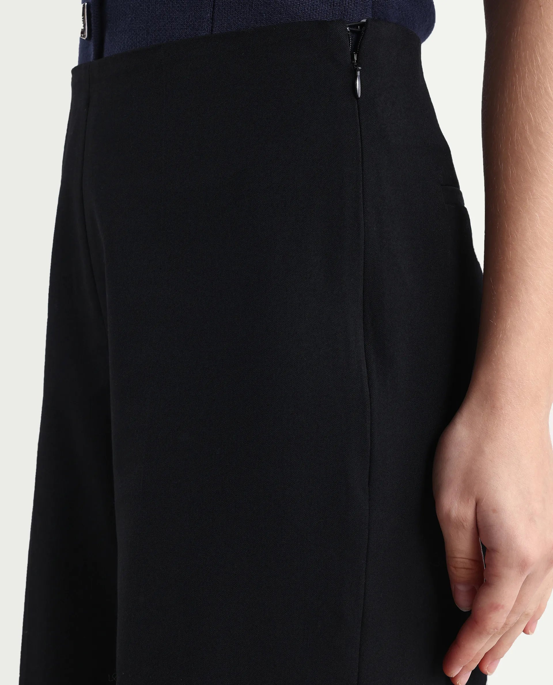 Rareism Women Wido Black Polyester Blend Button Closure Wide Leg Fit Plain Travel Trouser