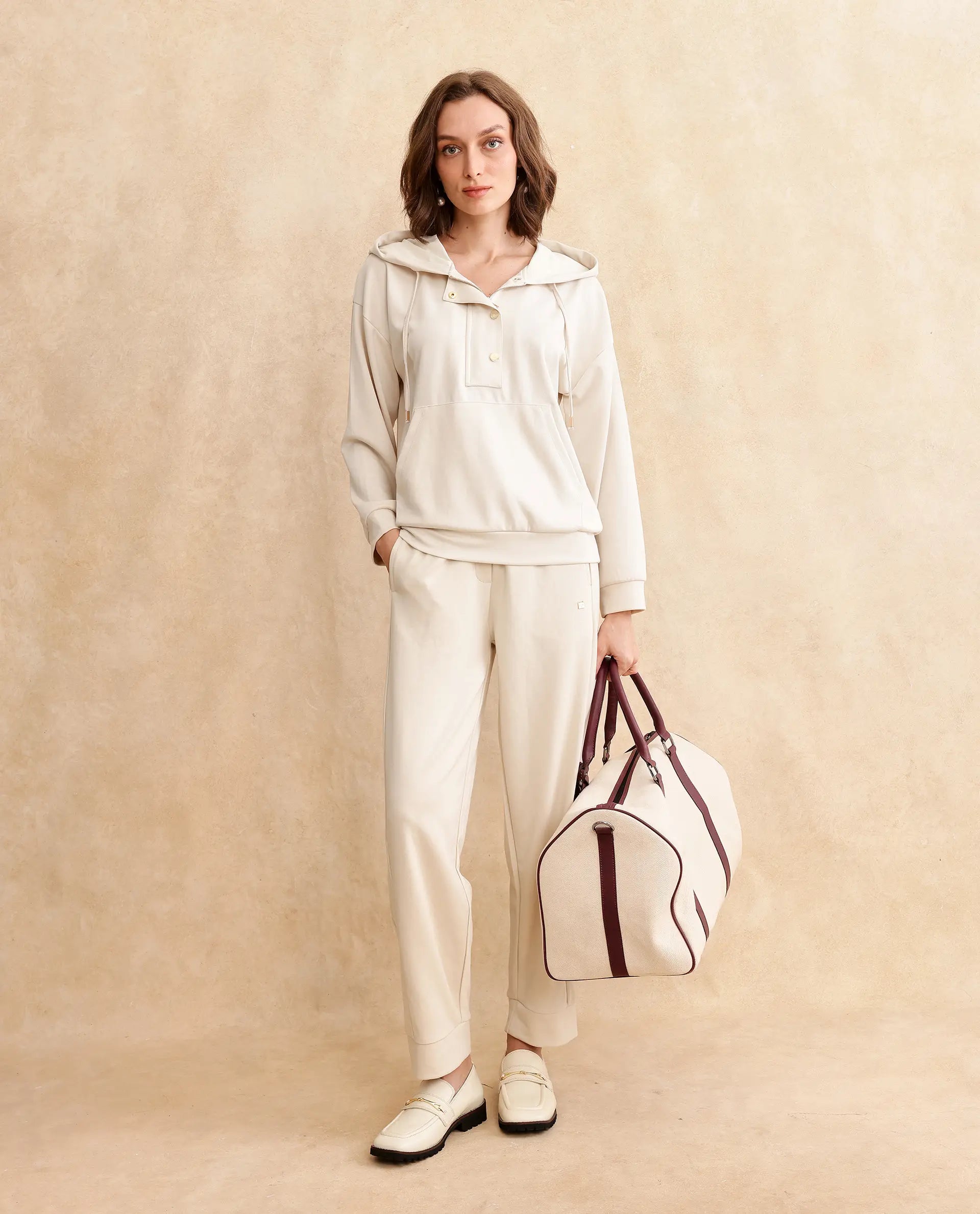 Rareism Women's Yalova Off White Modal Blend Hooded Plain Relaxed Fit Sweatshirt