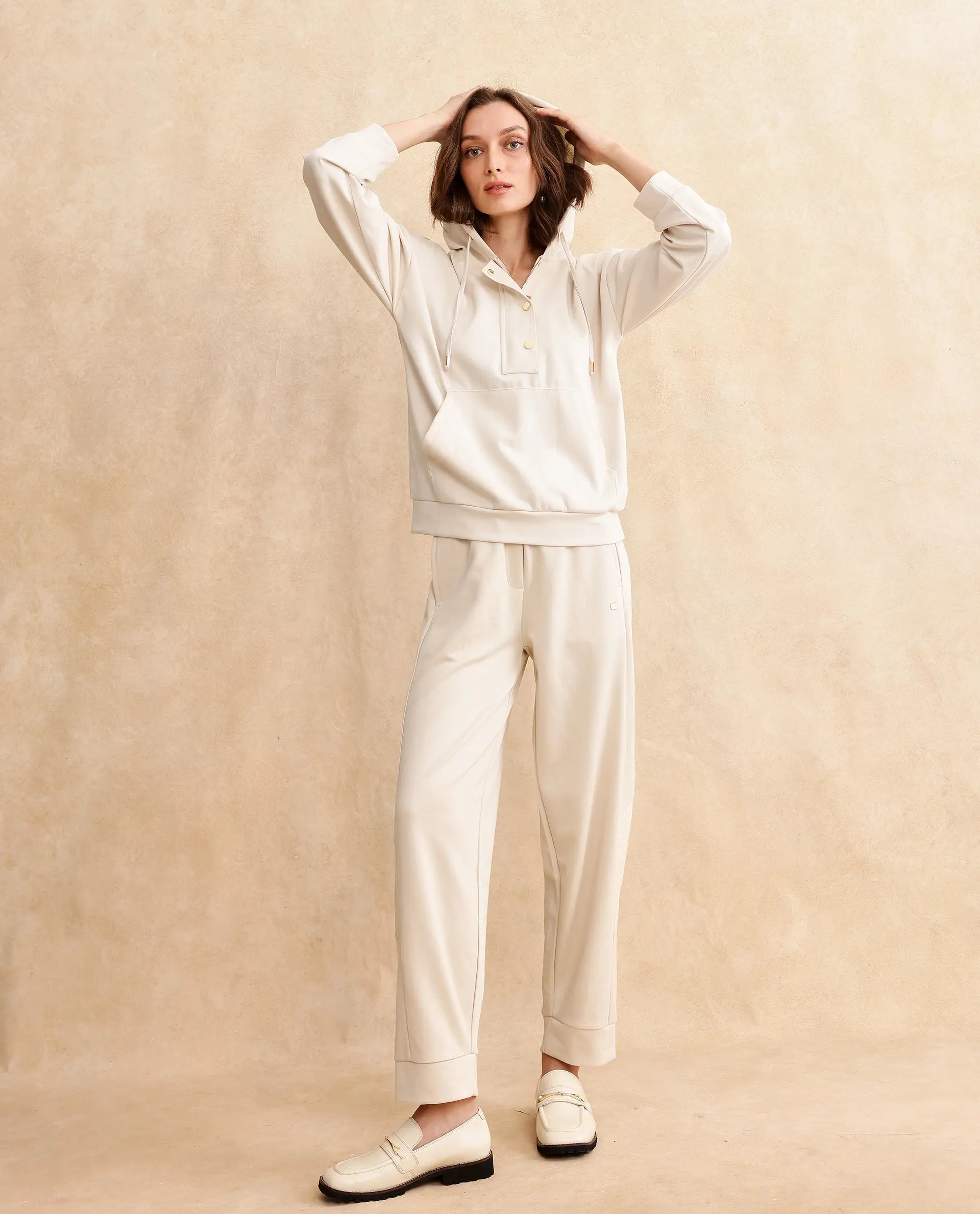Rareism Women's Yalova Off White Modal Blend Hooded Plain Relaxed Fit Sweatshirt
