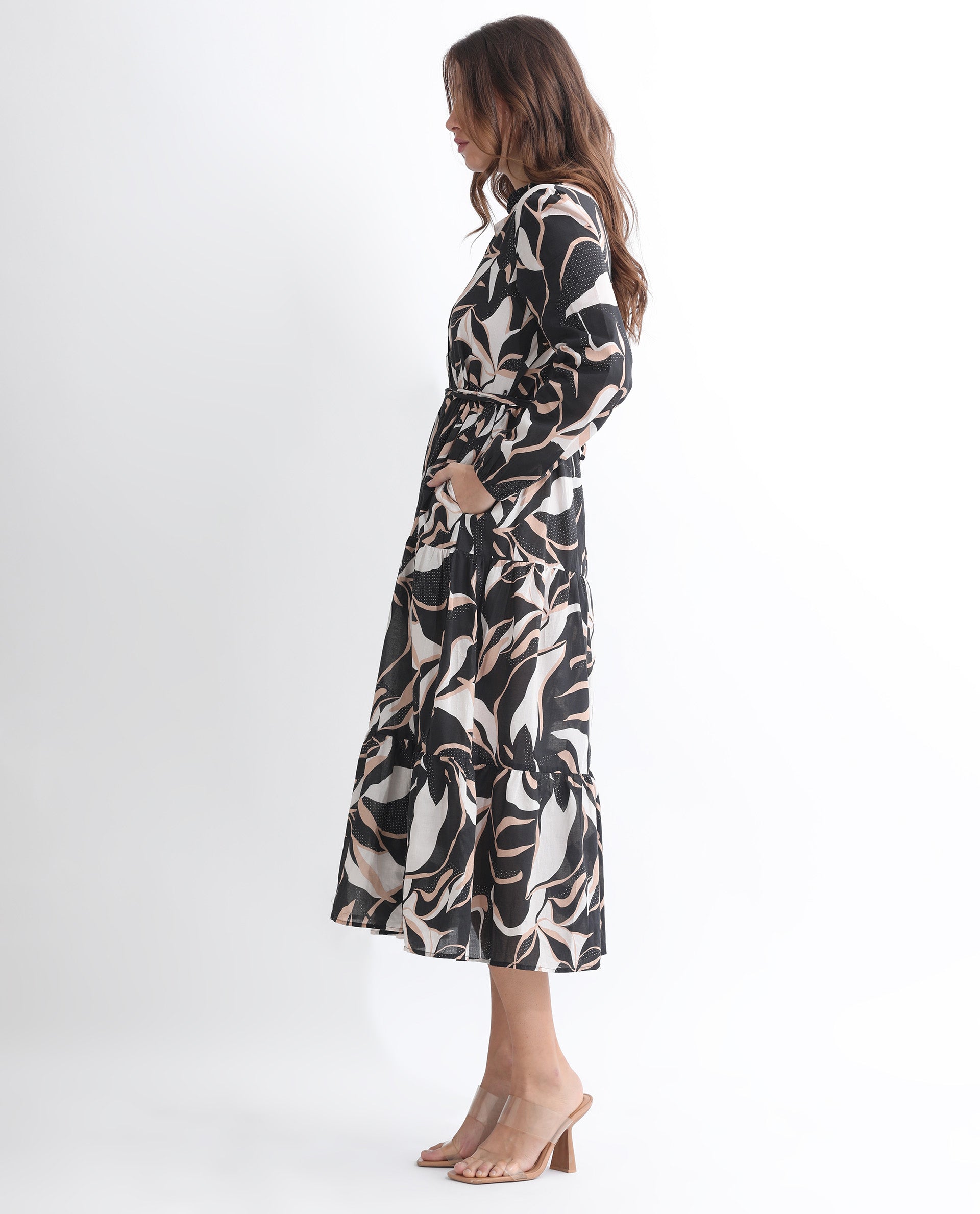 Rareism Women's Zigzora Black Cotton Sweetheart Neck Abstract Print Knee Length Regular Fit Dress