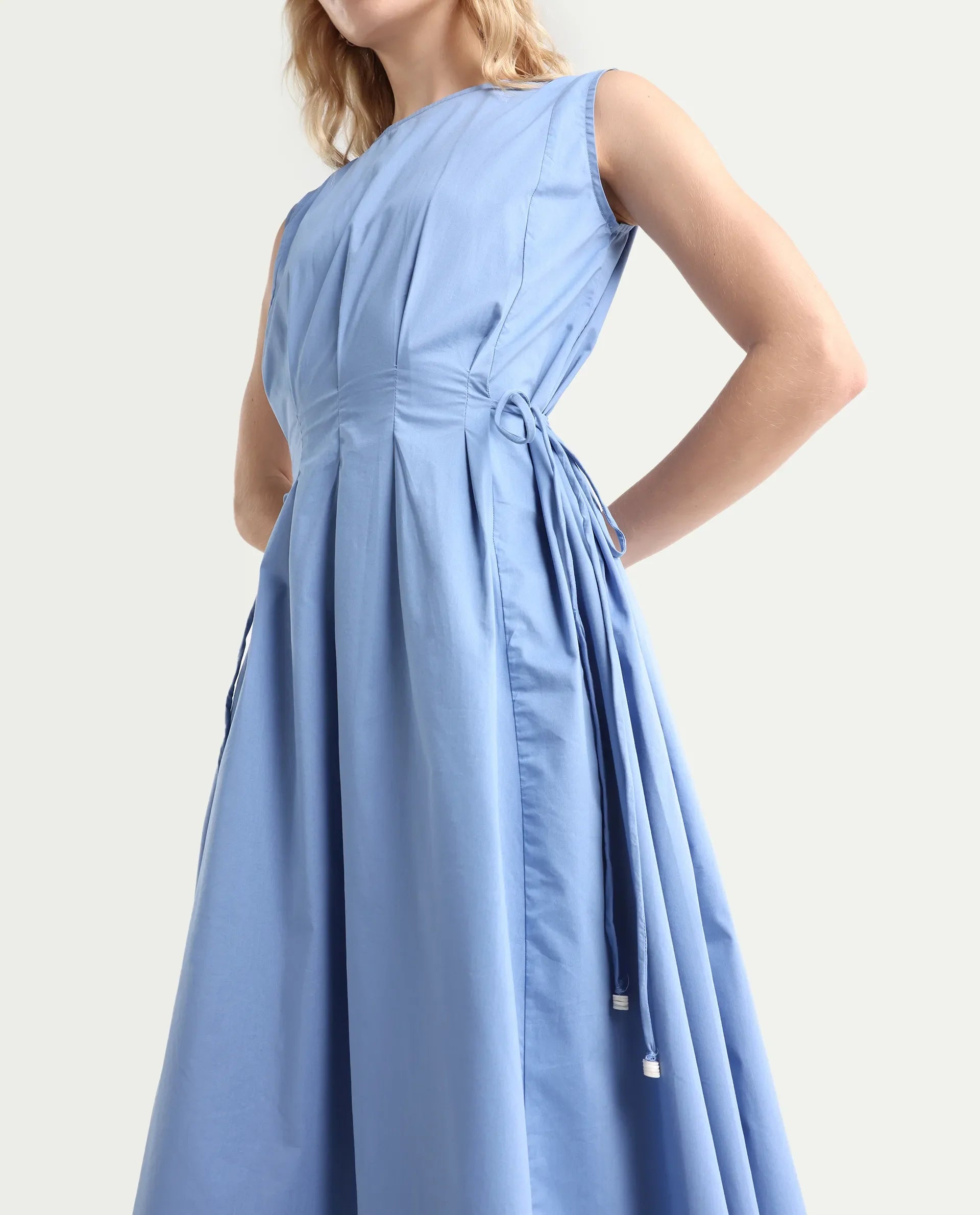 Rareism Women's Zippo Blue Boat Neck Plain Sleeveless Knee Length Regular Fit Dress