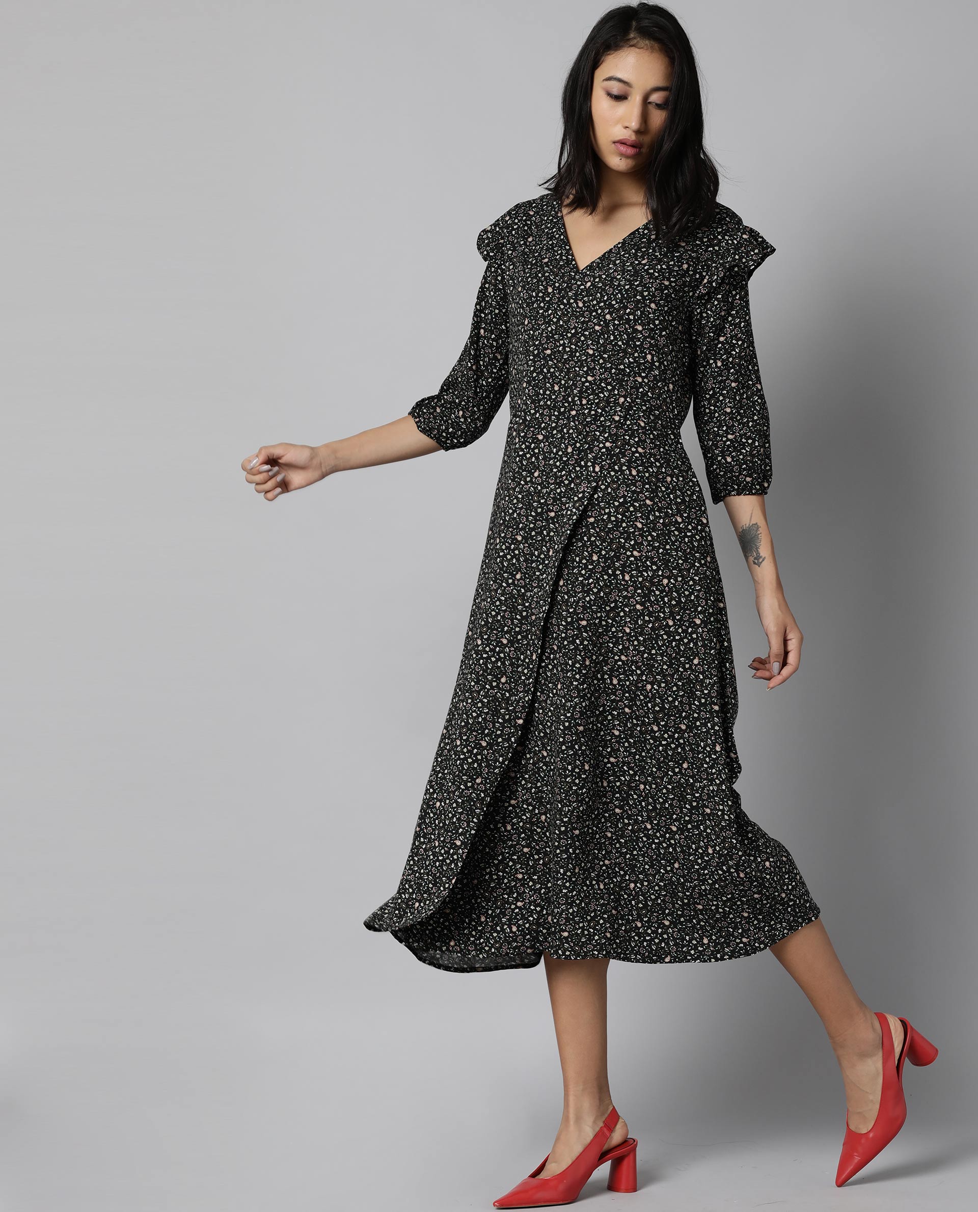 Rareism Women Zuri Green Dress Full Sleeves Printed