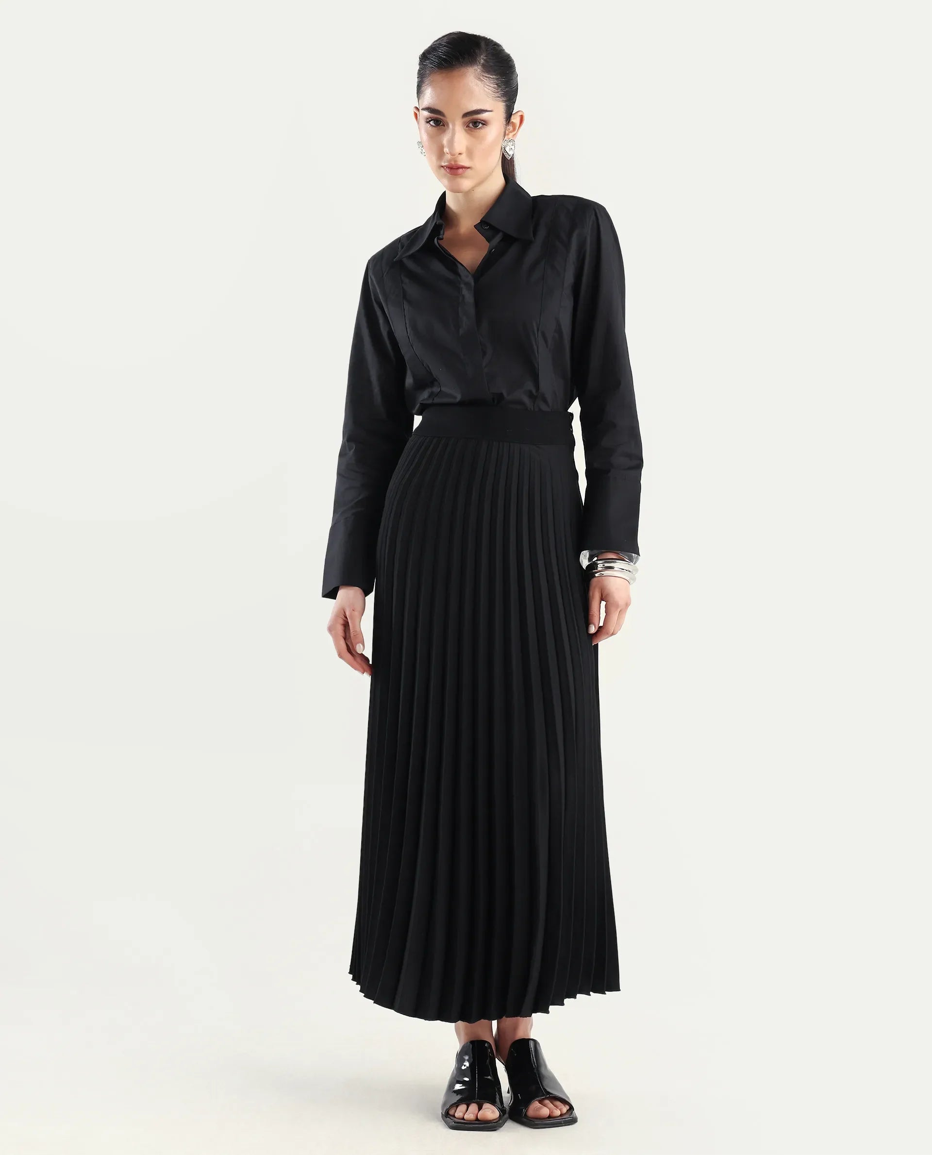 Rareism Women's Arthur Black Cotton Drop Collar Plain Cuffed Sleeve Regular Fit Shirt