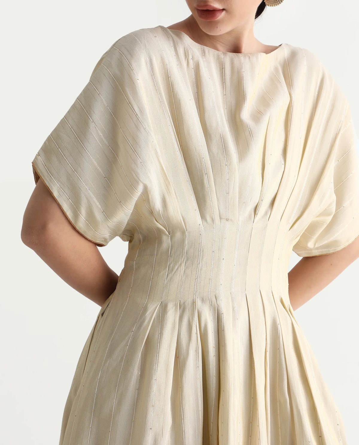 Rareism Women's Avimi Off White Viscose Round Neck Fit And Flare Plain Midi Dress