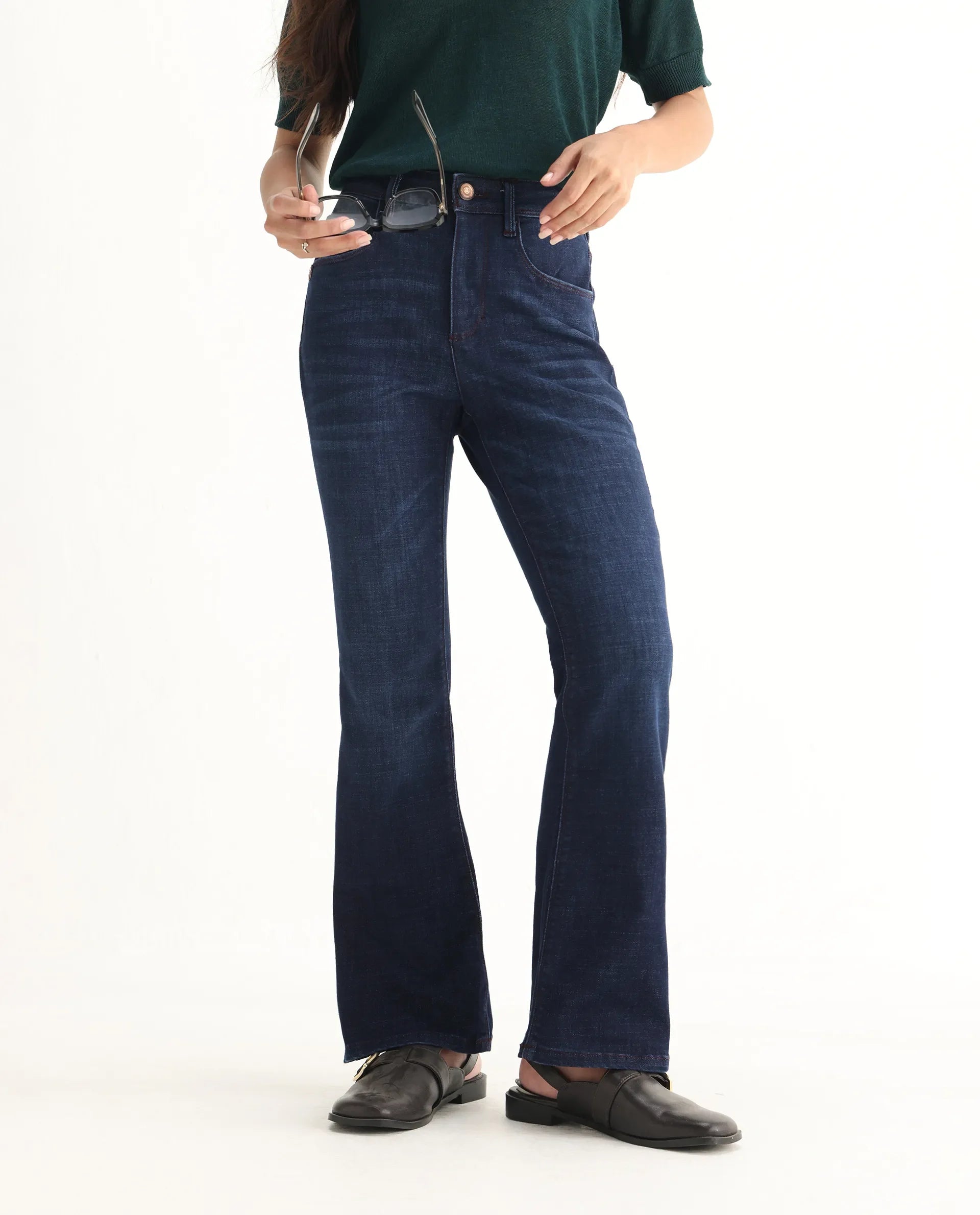 Rareism Women's Booter Blue Cotton Blend Plain Ankle Length CLASSIC BOOTCUT Jeans