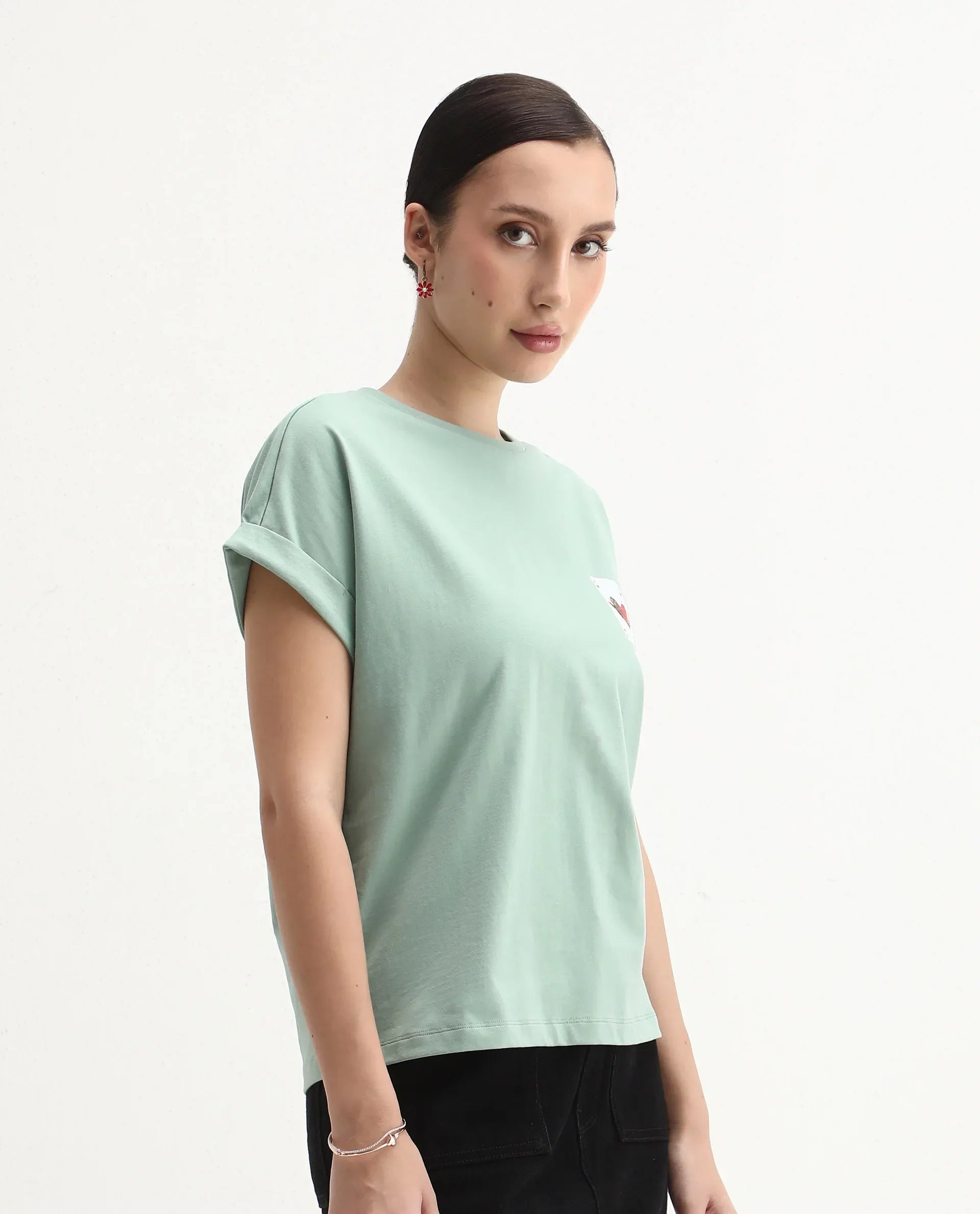 Rareism Women's Cerd Light Green Cotton Fabric Crew Neck Relaxed Fit Graphic Print T-Shirt
