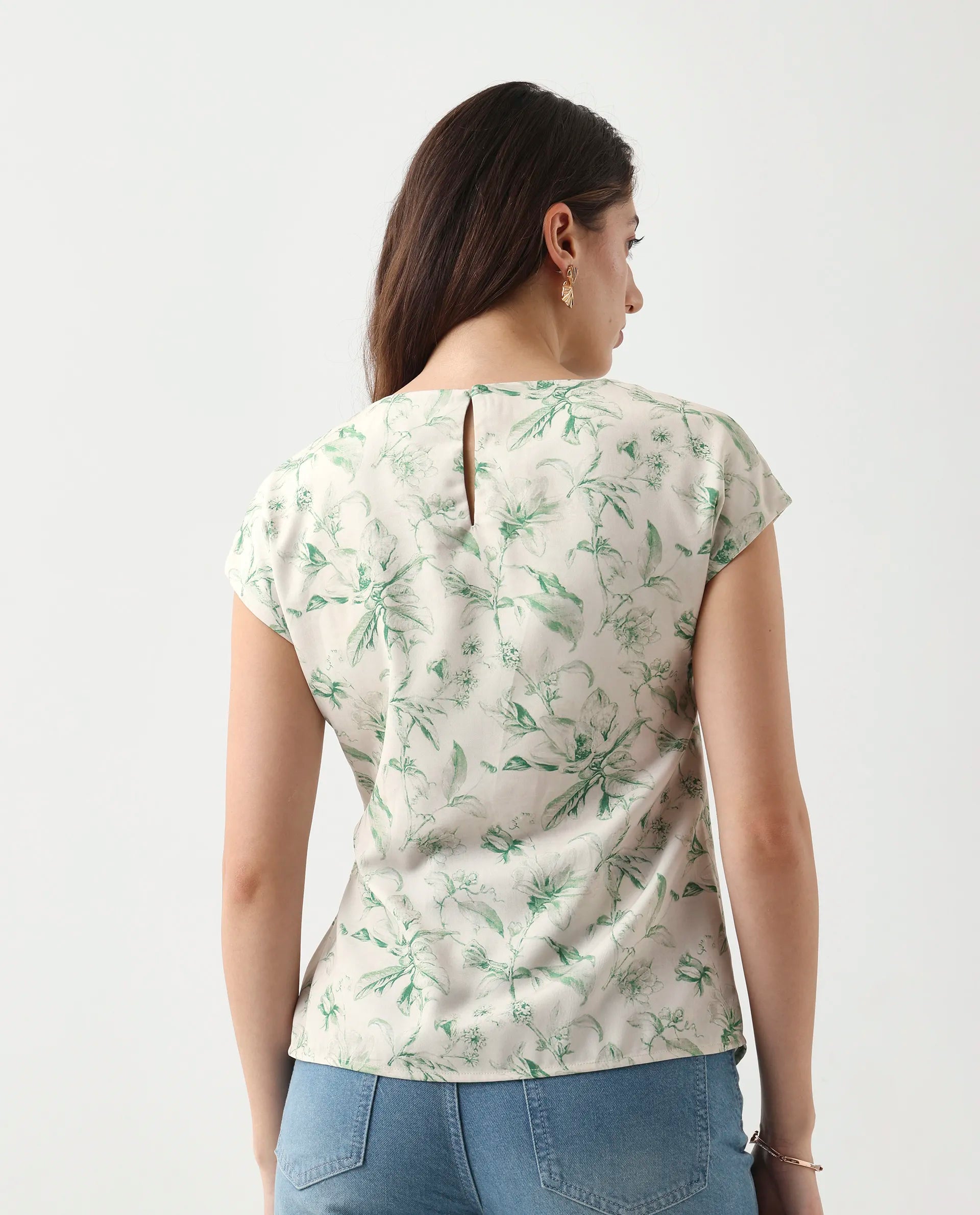 Rareism Women's Eligh Light Green Polyester Extended Sleeves Round Neck Regular Fit Top