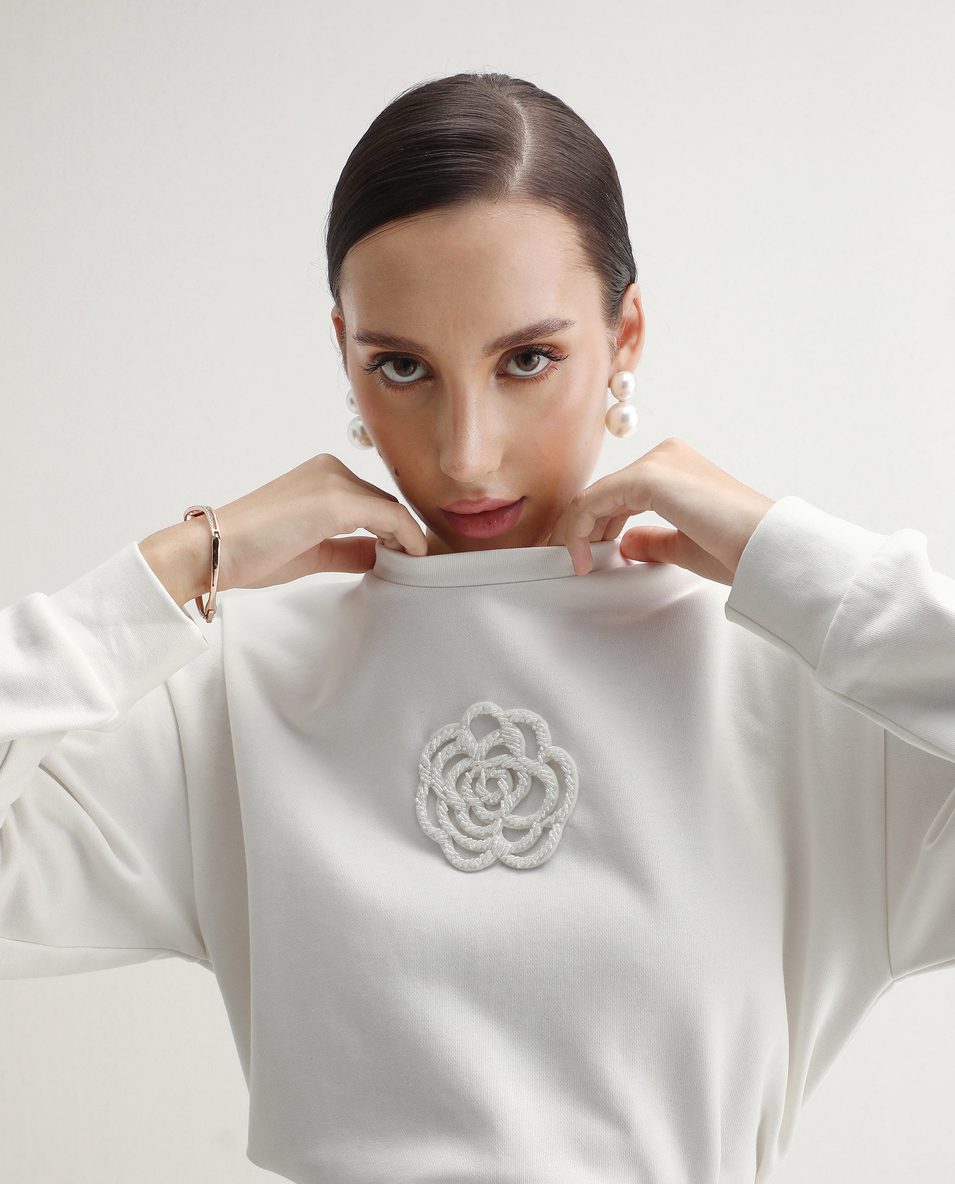 Rareism Women's Flaf Off White Cotton Blend Crew Neck Regular Fit Printed Sweatshirt