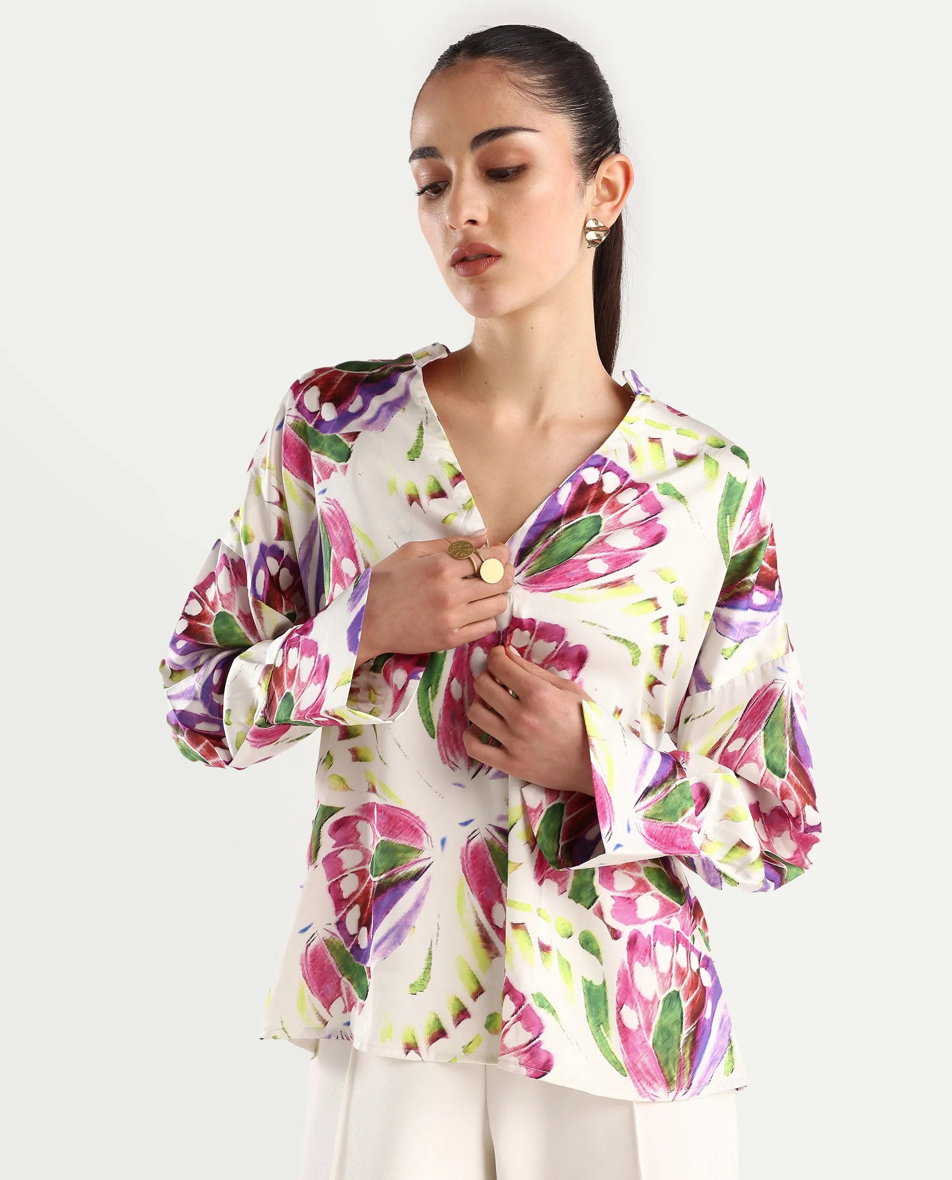 Rareism Women's Gunay Multi Polyester Polyester V-Neck Abstract Print Cuffed Sleeve Regular Fit Top