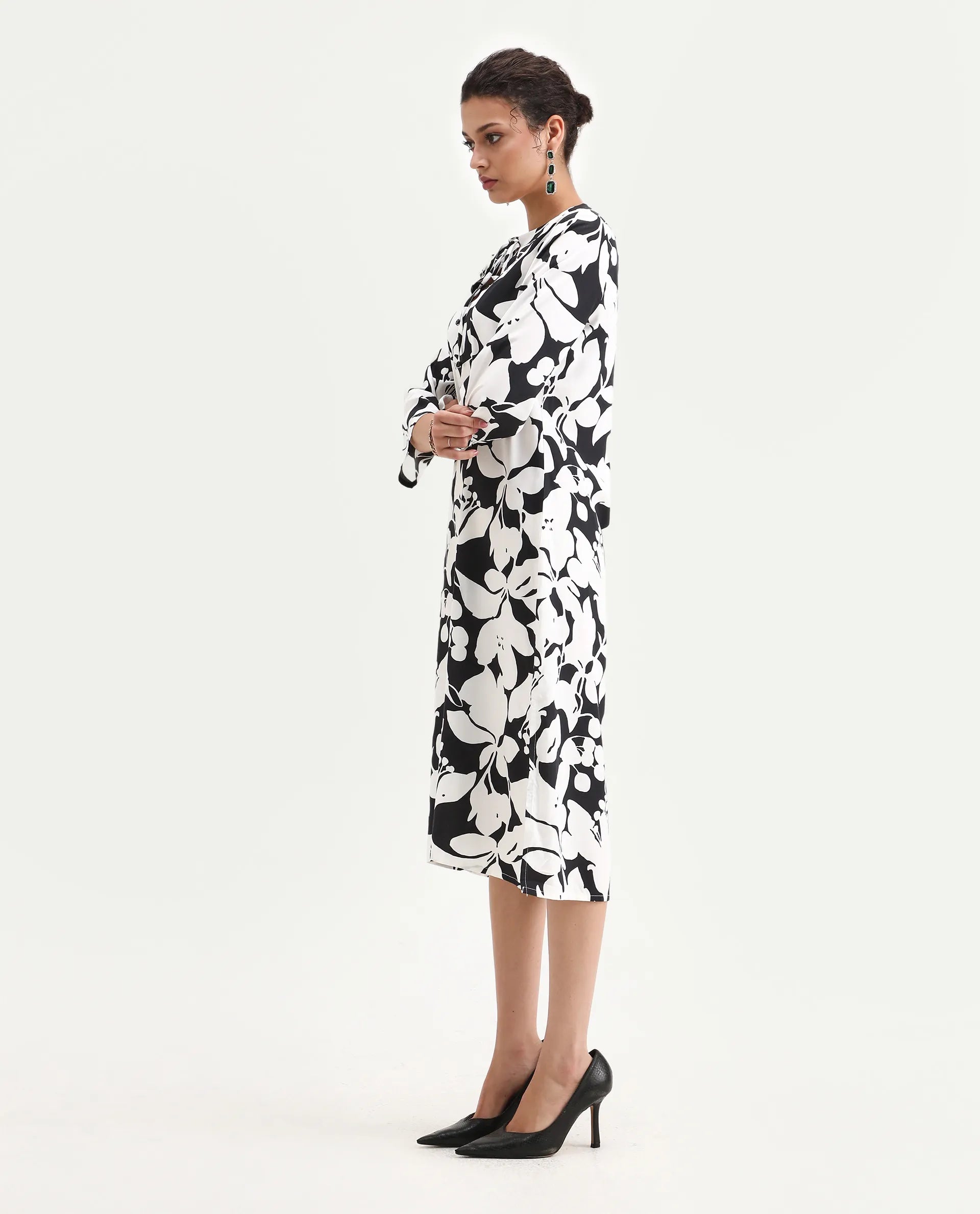 Rareism Women's Janzen Black Viscose Tie-Up Neck Floral Print Bell Sleeve Midi Straight Fit Dress