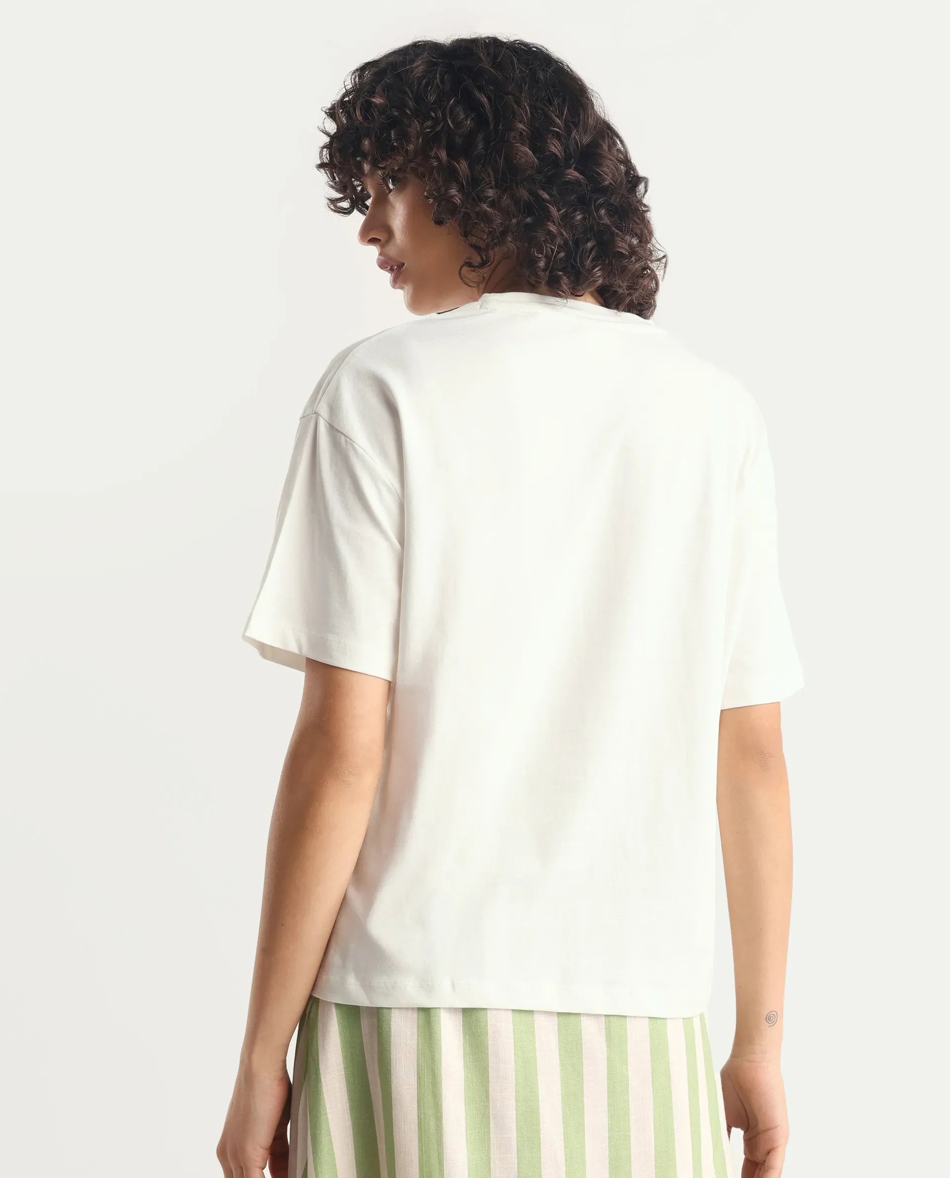Rareism Women's Karen Off White Cotton Blend Crew Neck Graphic Print Boxy Fit T-Shirt
