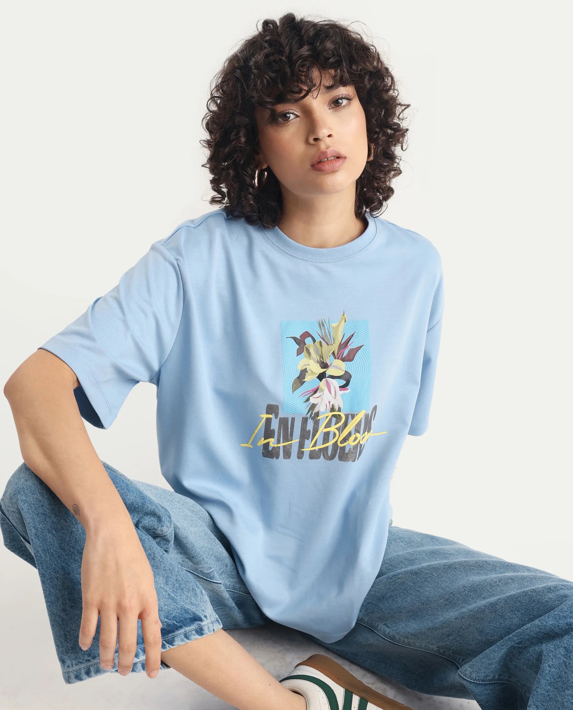 Rareism Women's Klove Light Multi Cotton Blend Crew Neck Graphic Print Oversized T-Shirt