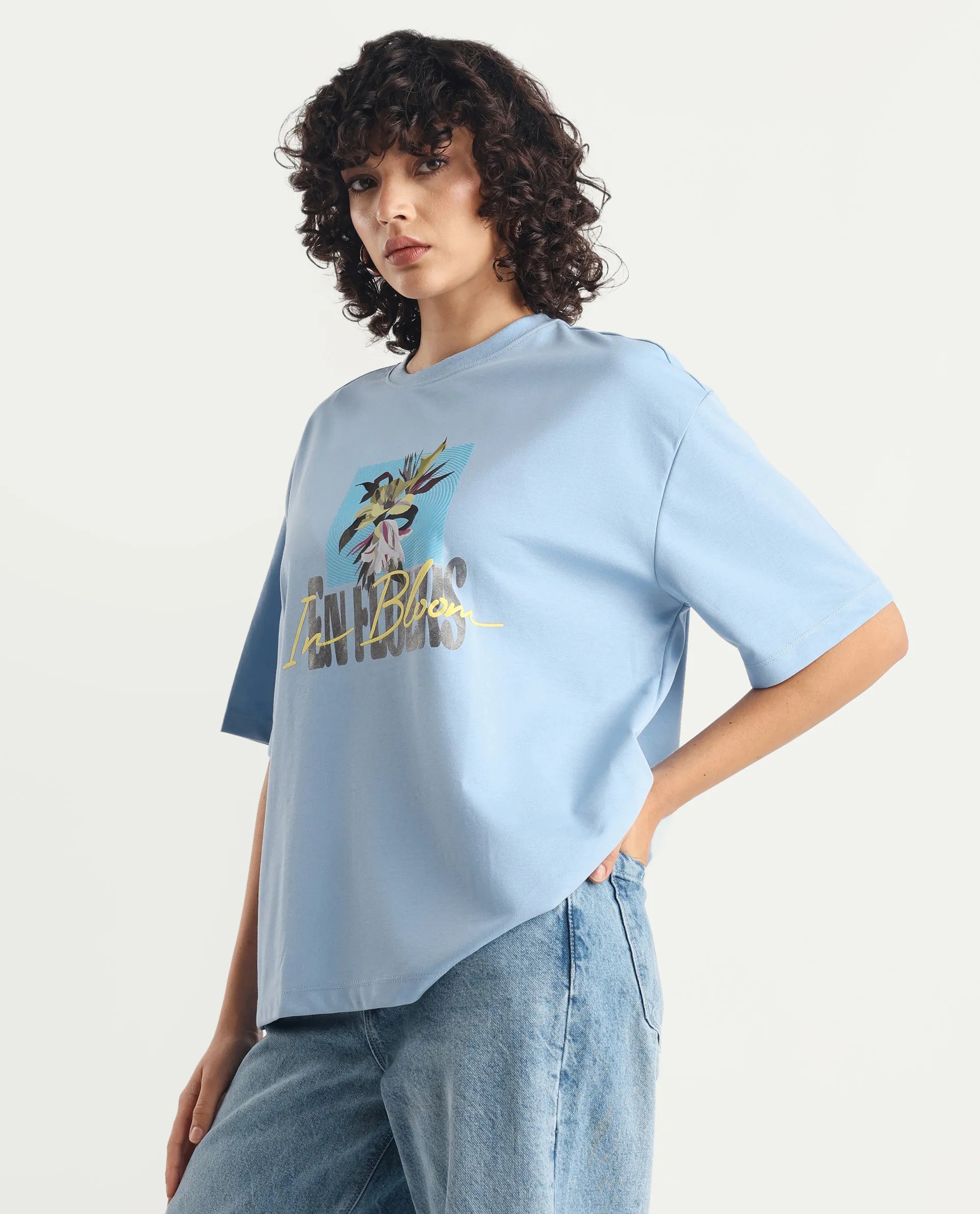 Rareism Women's Klove Light Multi Cotton Blend Crew Neck Graphic Print Oversized T-Shirt