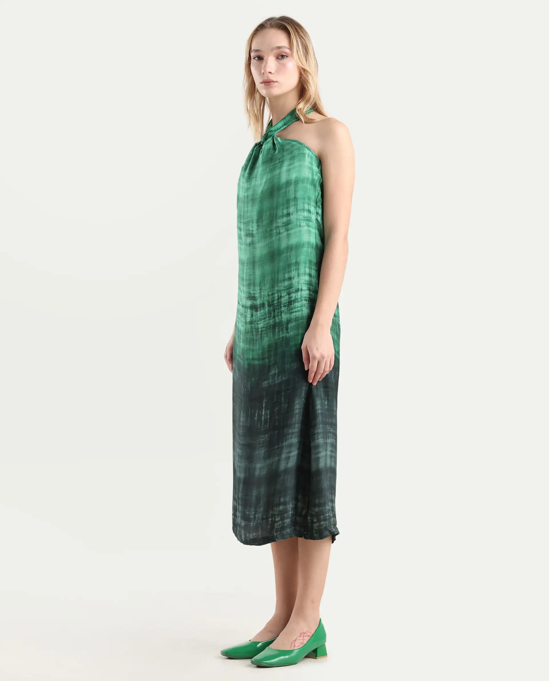 Rareism Women's Lipos Green Halter Neck Color Block Sleeveless Midi Regular Fit Dress