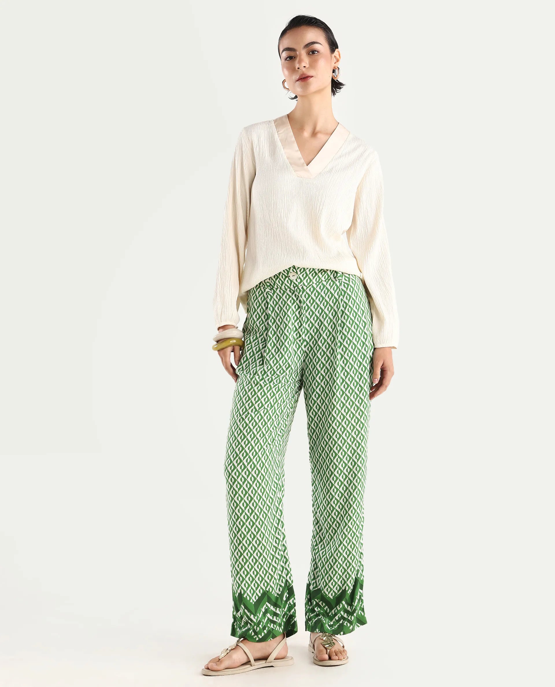 Rareism Women's Livornob Dark Green Viscose Blend Geometric Print Ankle Length Straight Fit Trouser