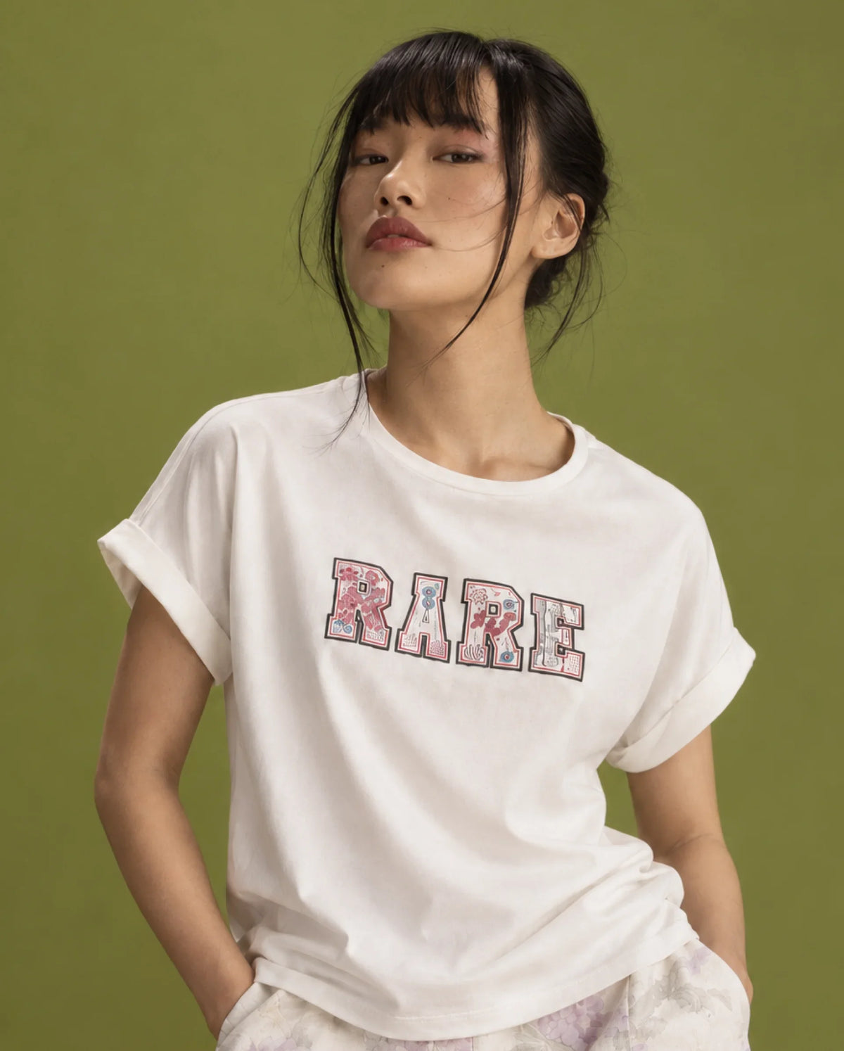 Rareism Women's Majo Off White Cotton Blend Fabric Crew Neck Relaxed Typography Print T-Shirt