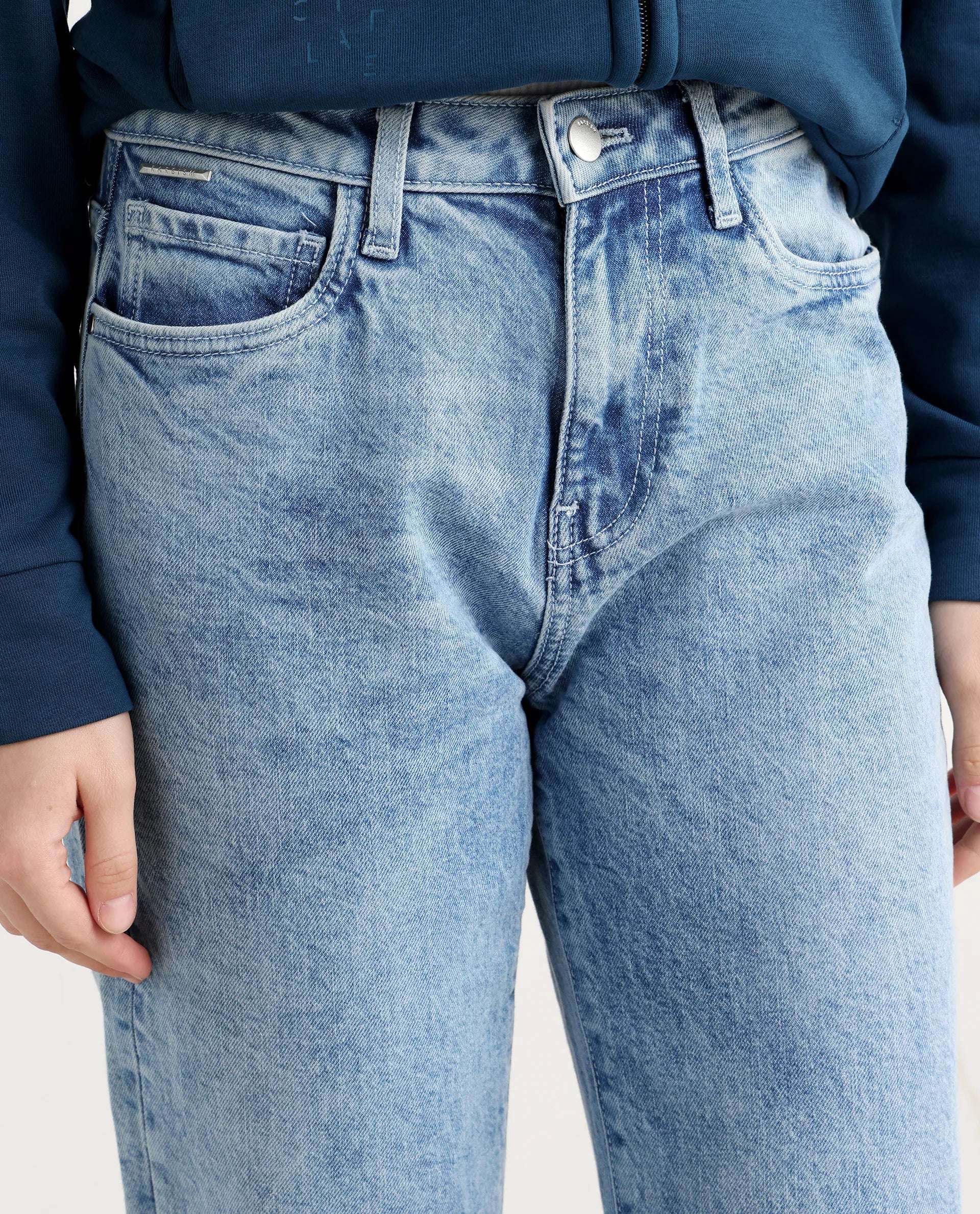 Rareism Women's Osseo Pastel Blue Cotton Blend Plain Ankle Length Smart Straight Fit Jeans